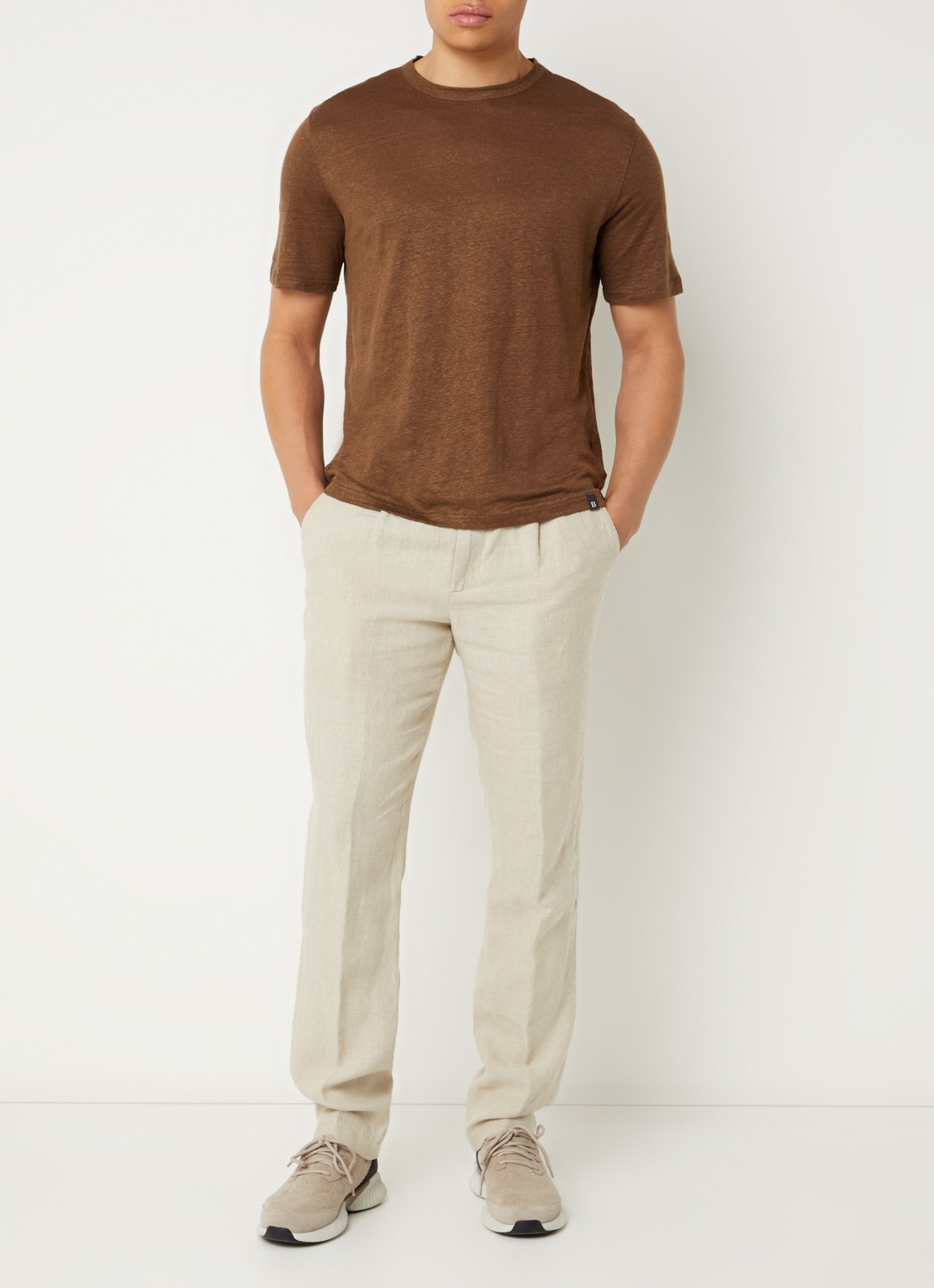 Boggi Milano Straight fit chino van linnen met steekzakken - voorkant 2 creme
