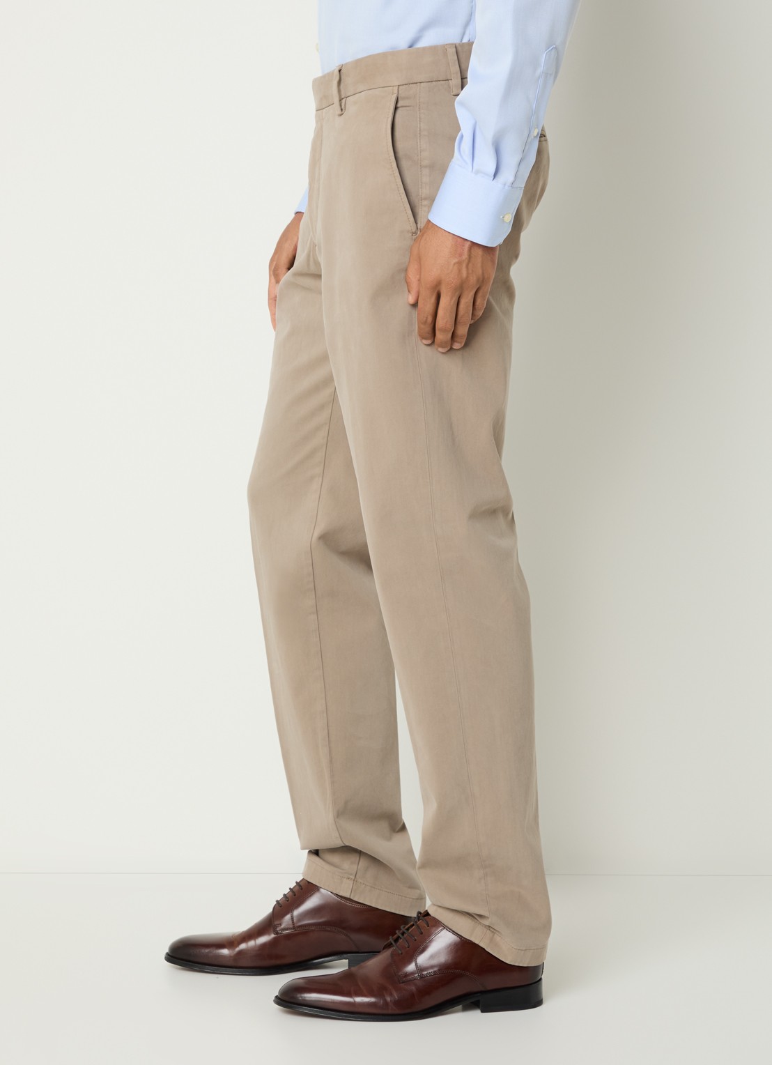 Boggi Milano Straight fit joggingbroek met steekzakken - detail 3 beige