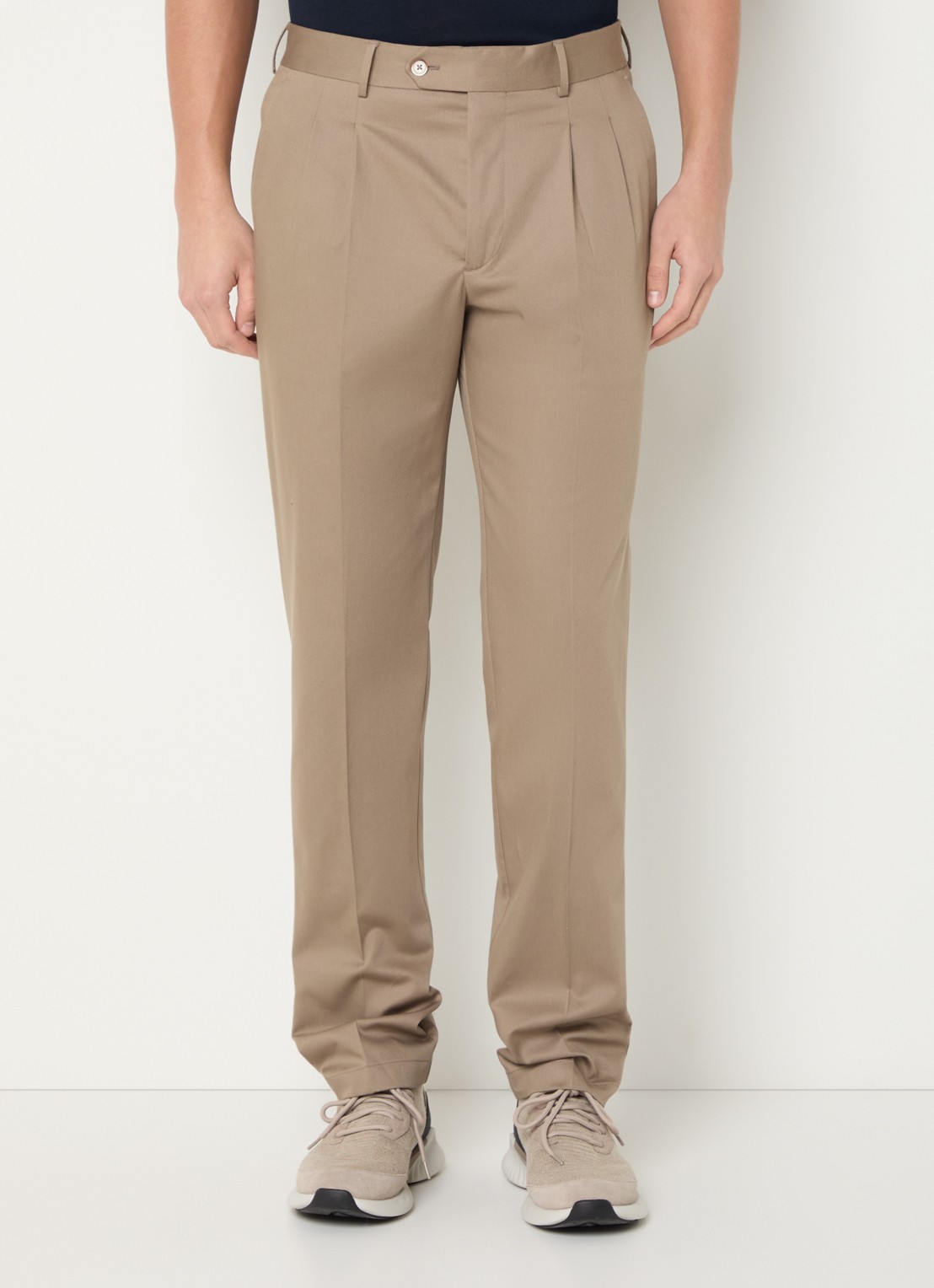 Boggi Milano Straight fit pantalon met persplooi en steekzakken - detail 4 bruin