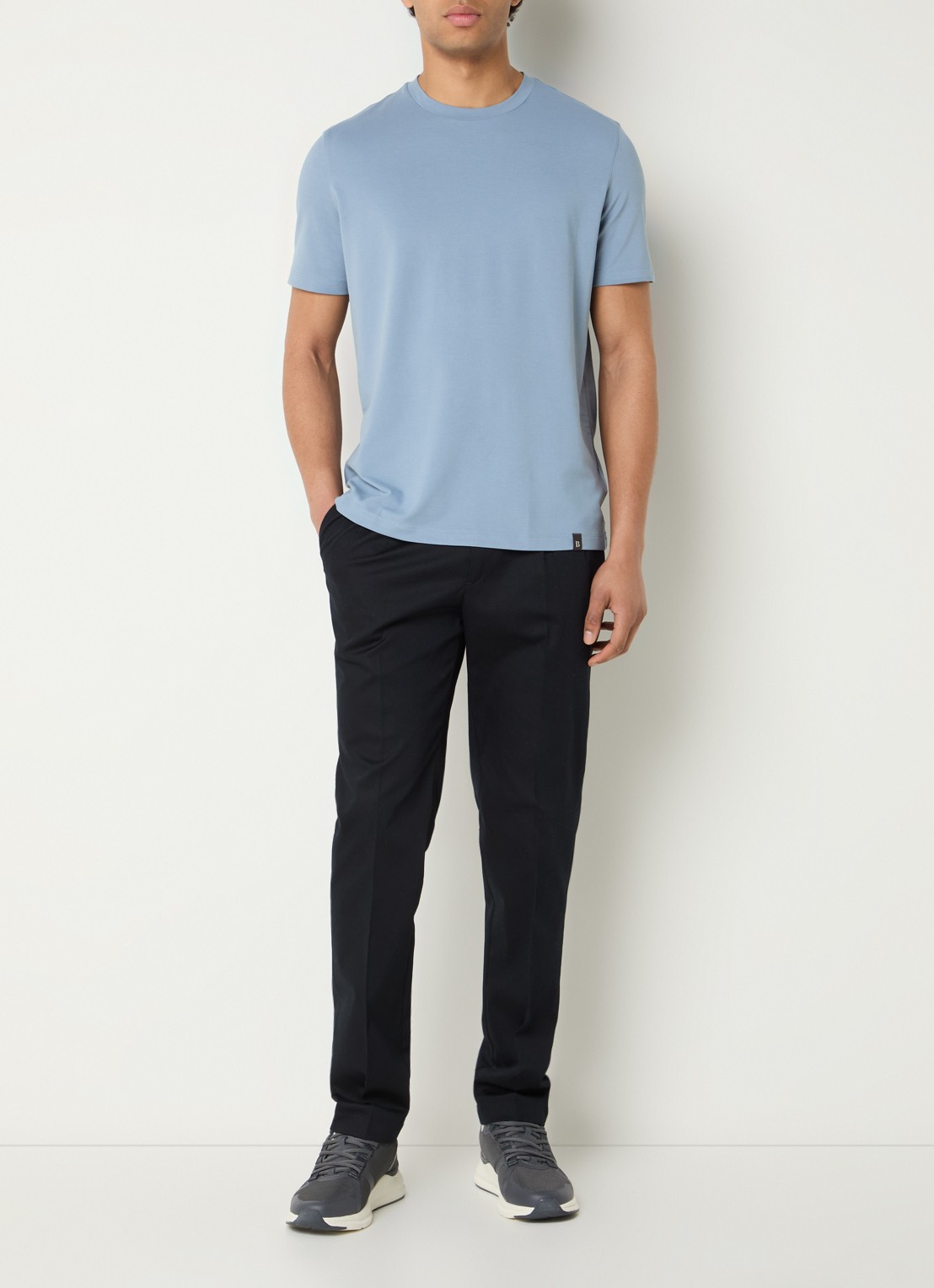Boggi Milano T-shirt met ronde hals - voorkant 2 staalblauw