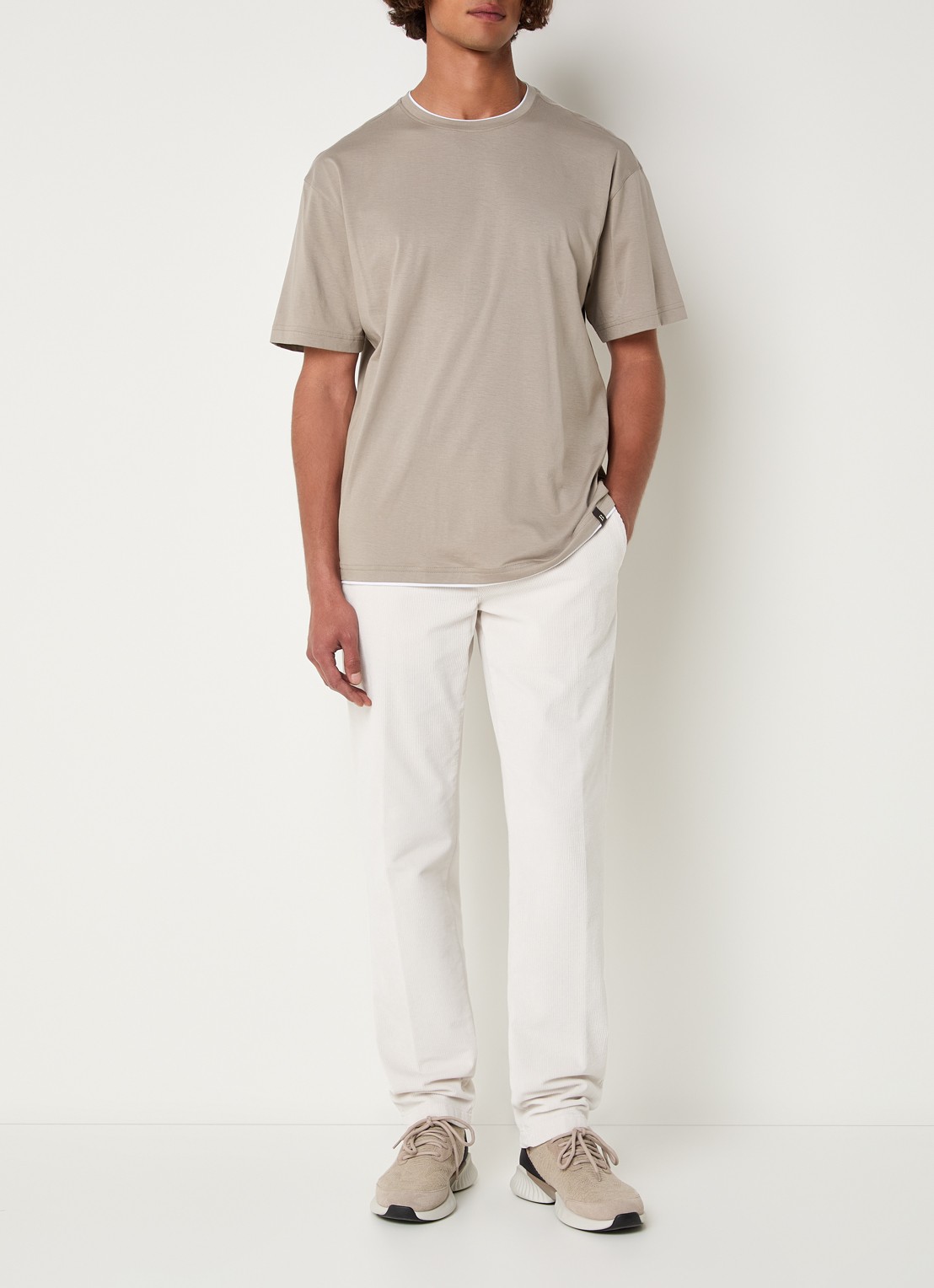 Boggi Milano T-shirt met ronde hals - voorkant 4 donkerbeige