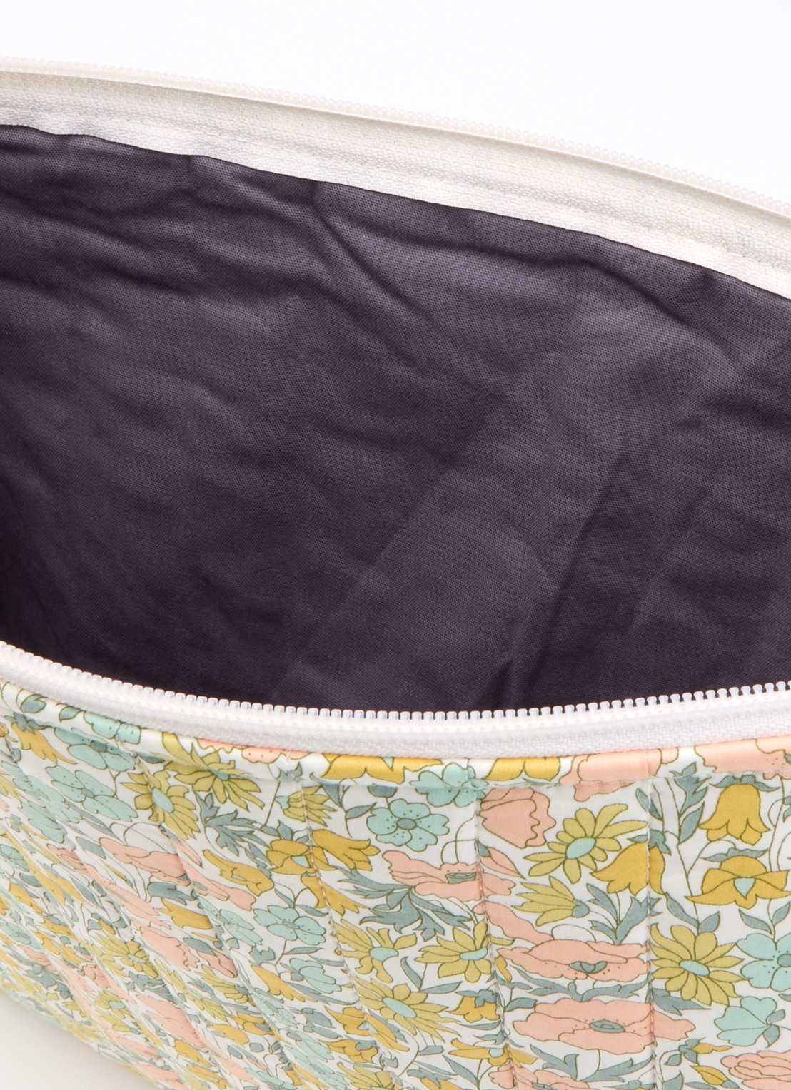 Bon Dep Laptophoes met bloemenprint  15 inch  - detail 2 groen