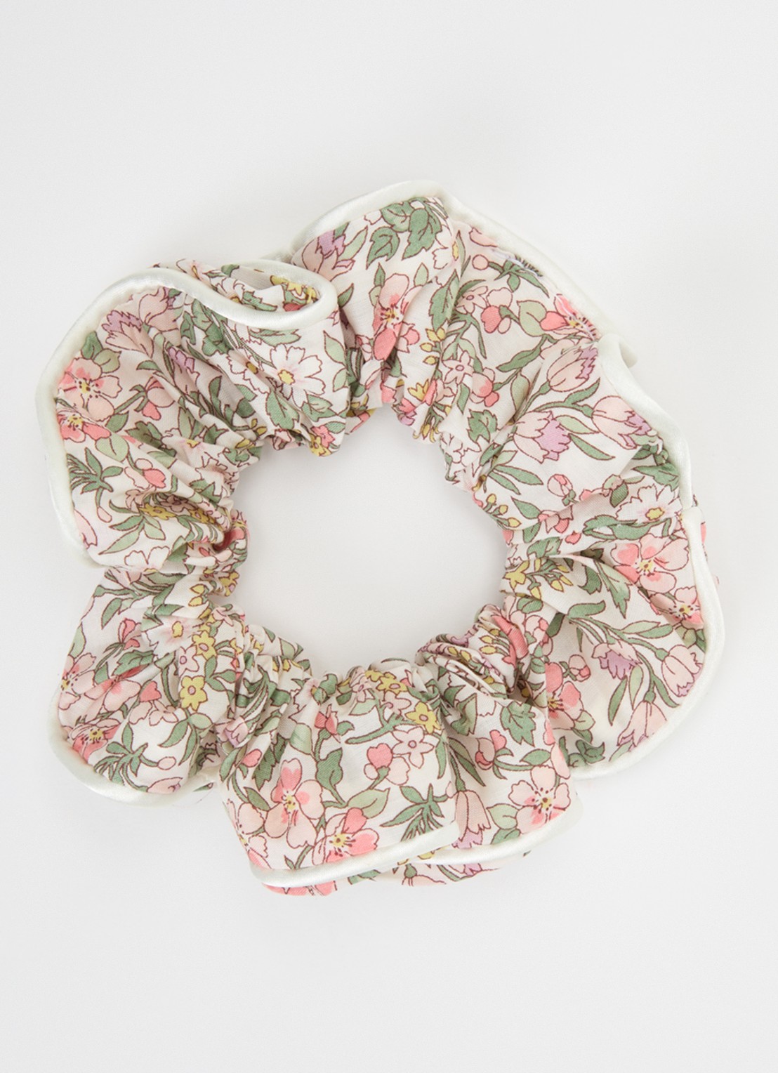 Bon Dep Scrunchie met bloemenprint  - voorkant roze