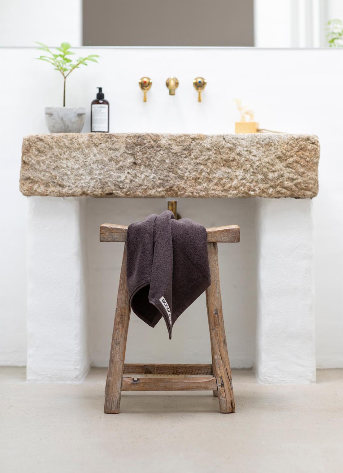 Bongusta Naram badhanddoek - 600 gr/m2 - 50 x 80 cm - detail 3 donkerbruin