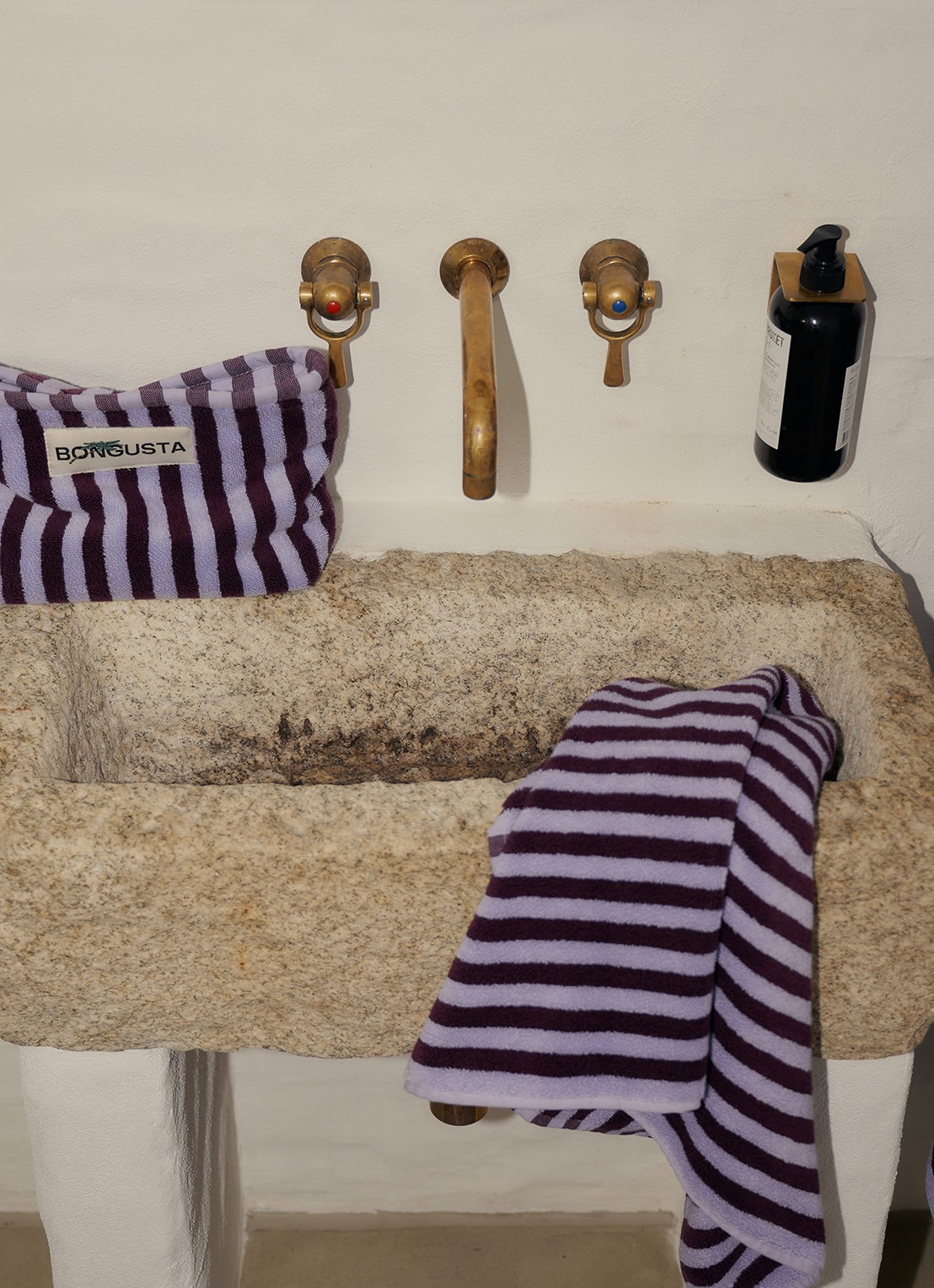 Bongusta Naram gastendoek - 50 x 80 cm - voorkant 2 donkerbeige