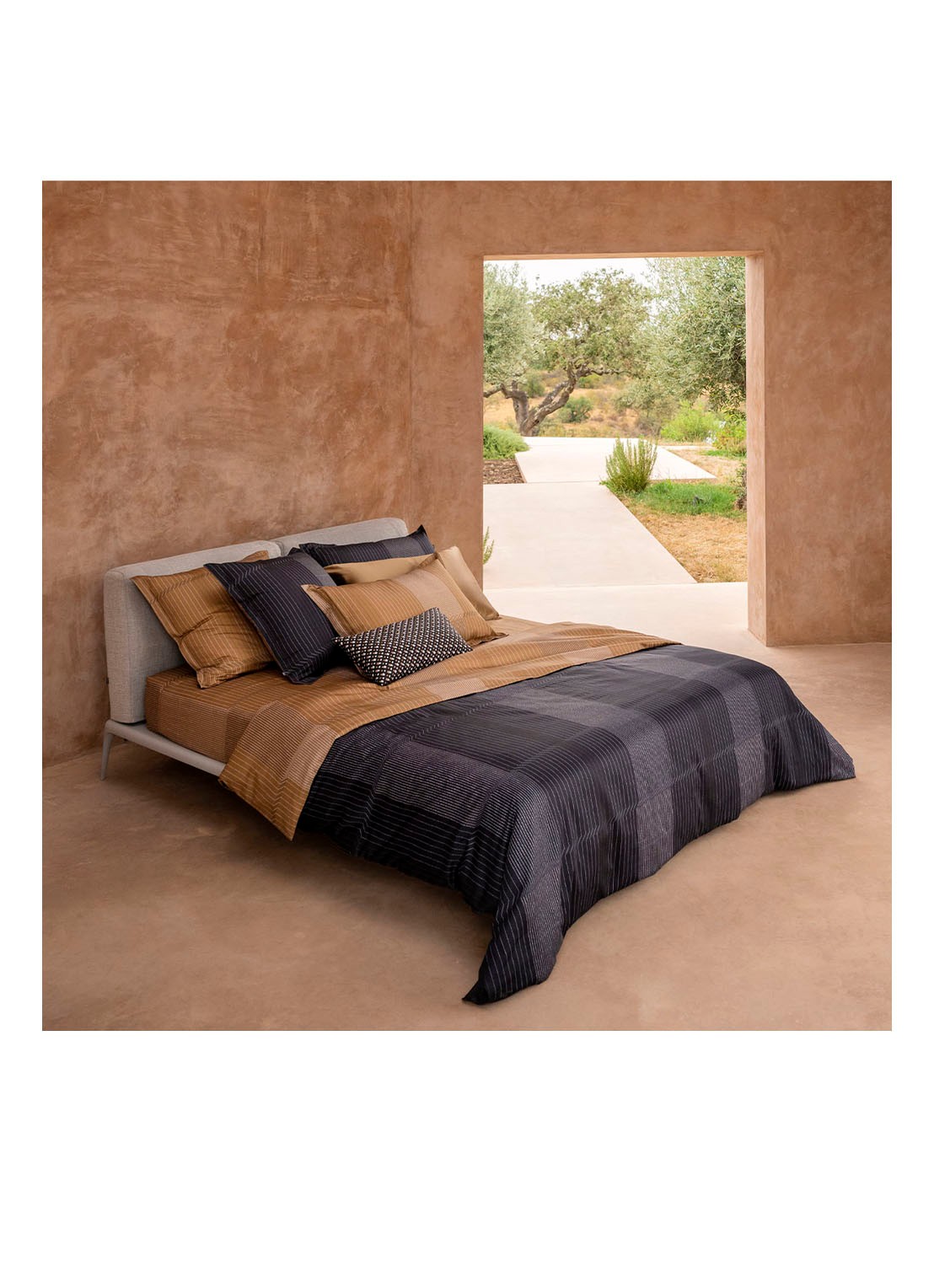 BOSS Badhanddoek - 450g/m² - 90 x 150 cm  - voorkant 2 donkerblauw