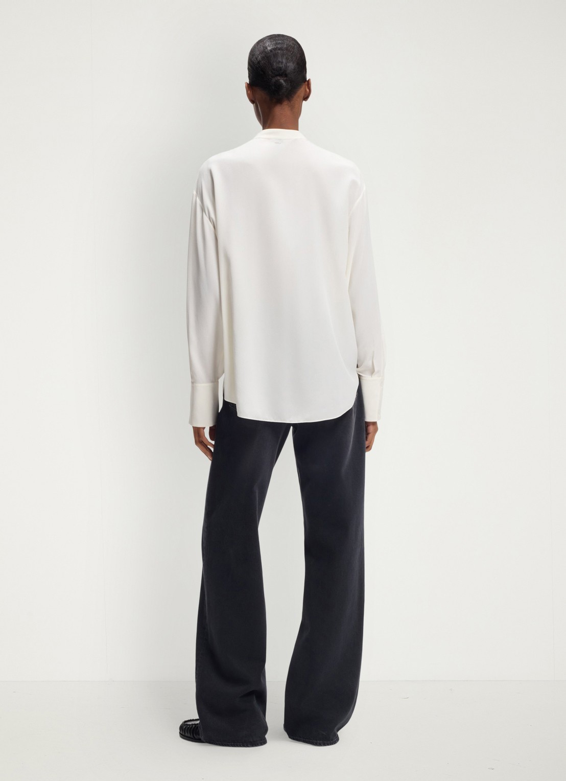BOSS Blouse van zijde met ronde hals - achterkant 6 creme