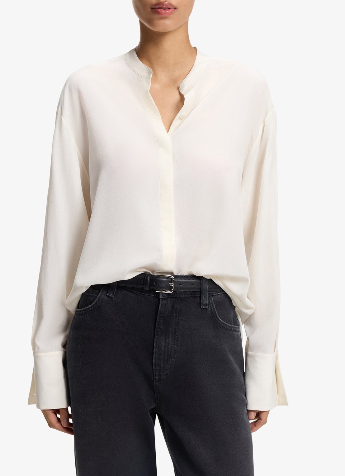 BOSS Blouse van zijde met ronde hals - detail 3 creme