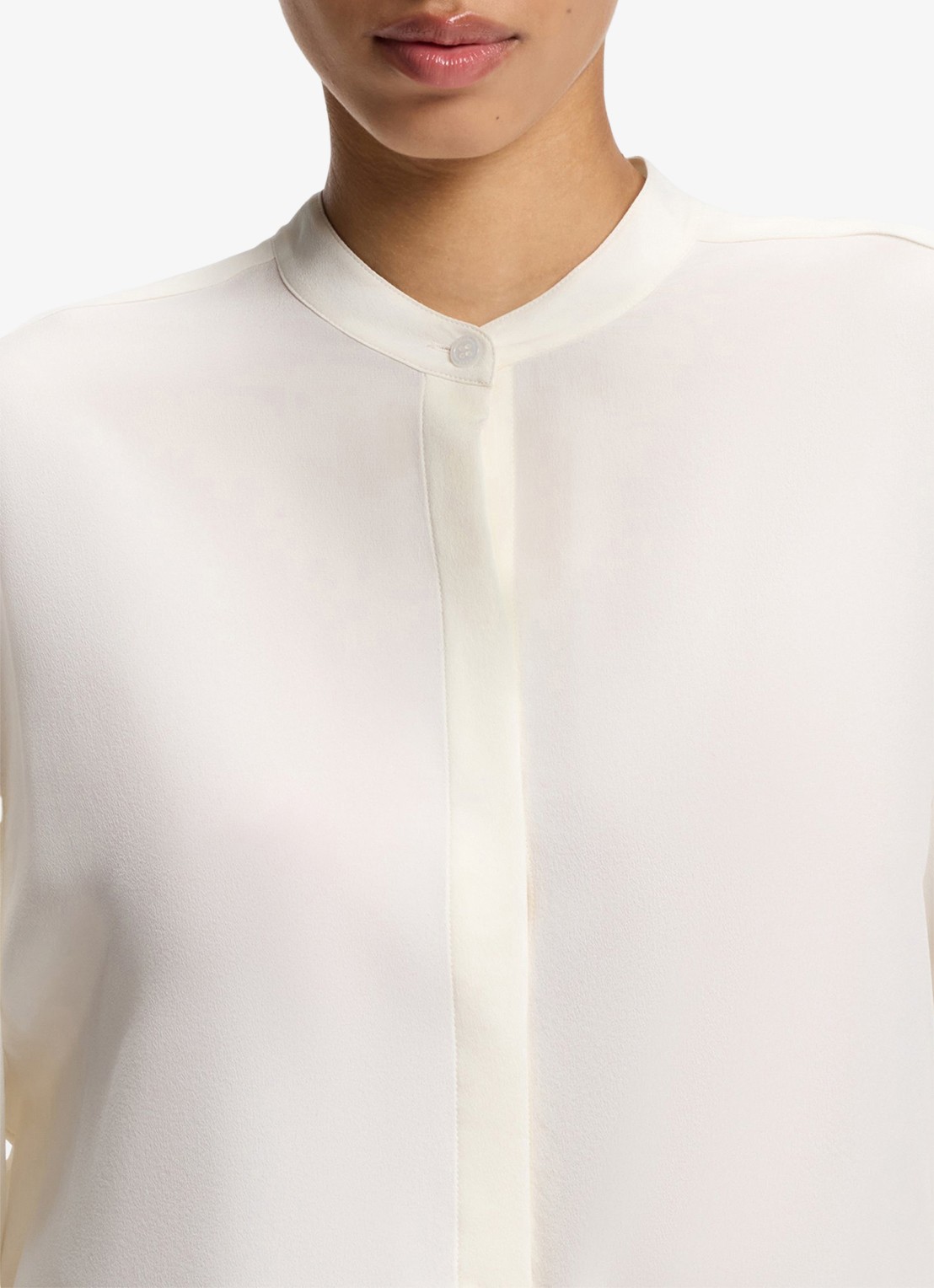 BOSS Blouse van zijde met ronde hals - detail 4 creme