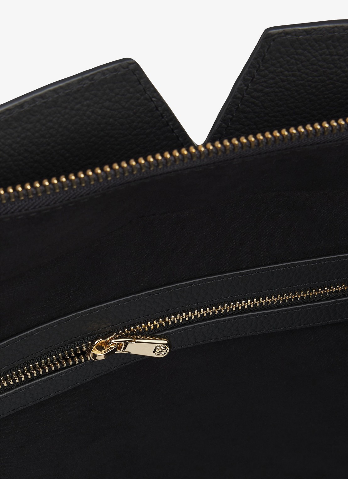 BOSS Boss Revers schoudertas van leer  - detail zwart