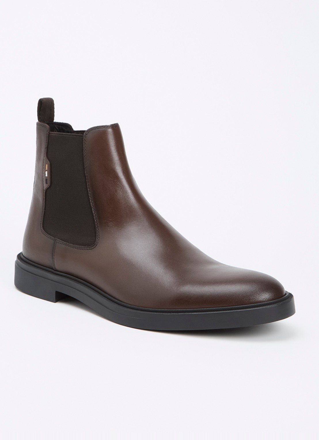 BOSS Calev chelsea boot van leer - voorkant 4 donkerbruin