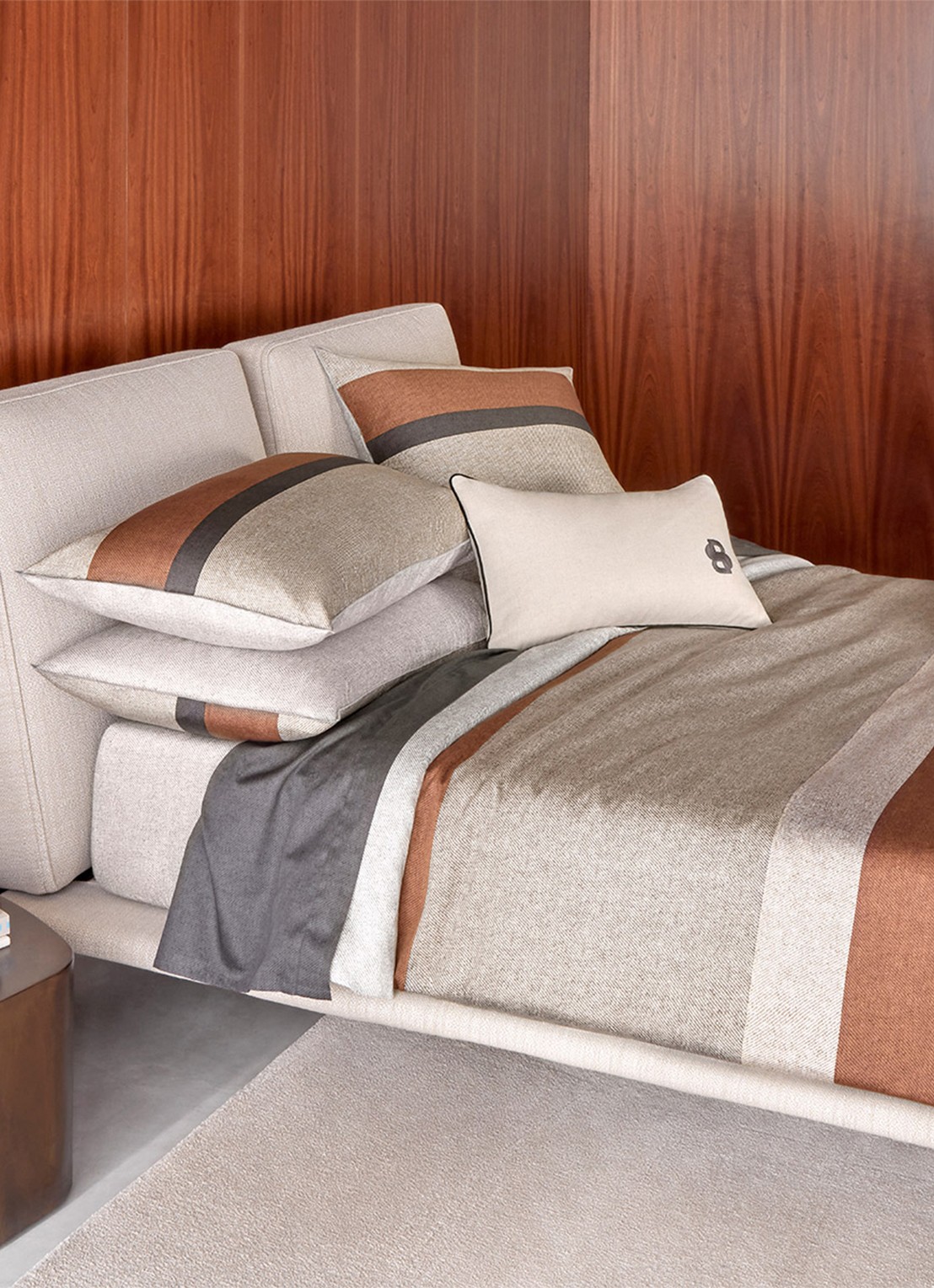 BOSS Carlow hoeslaken van katoensatijn 300TC - achterkant 4 beige