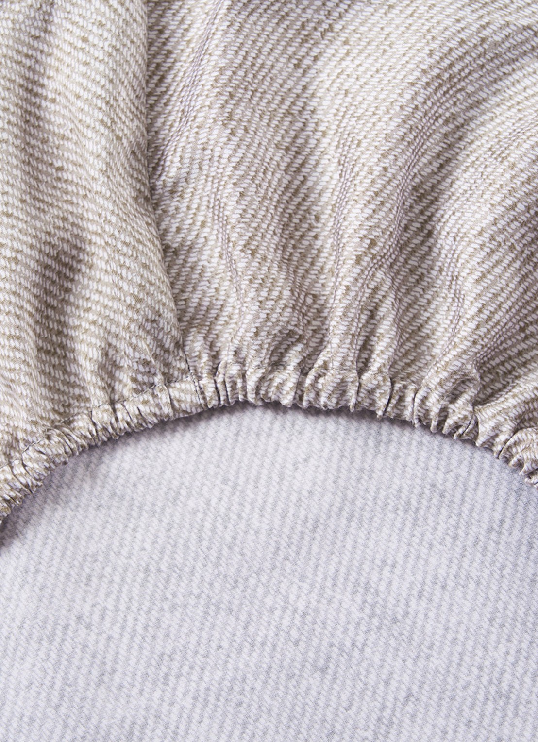 BOSS Carlow hoeslaken van katoensatijn 300TC - voorkant 3 beige
