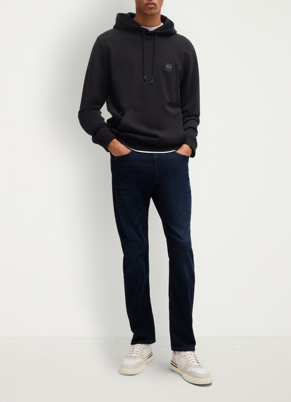 BOSS Delaware slim fit jeans met donkere wassing - voorkant 6 indigo