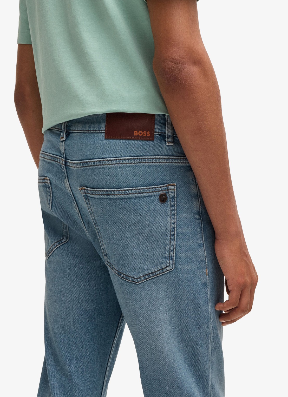 BOSS Delaware slim fit jeans met lichte wassing - detail 4 indigo