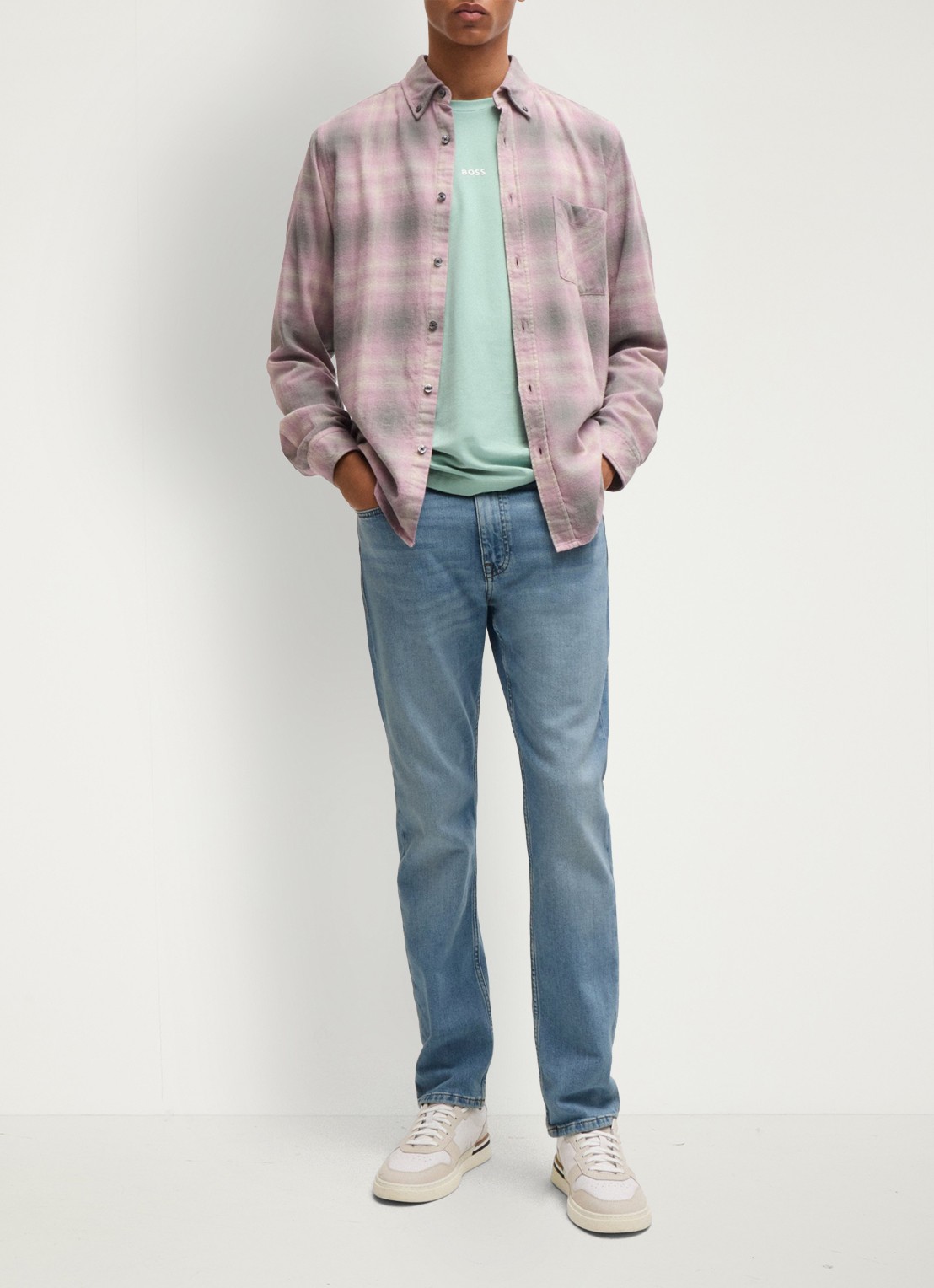 BOSS Delaware slim fit jeans met lichte wassing - voorkant 6 indigo