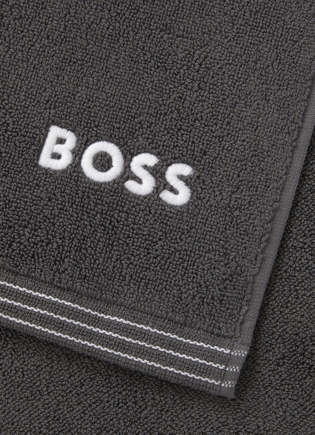 BOSS Edge badhanddoek 50 x 100 cm - achterkant donkergrijs