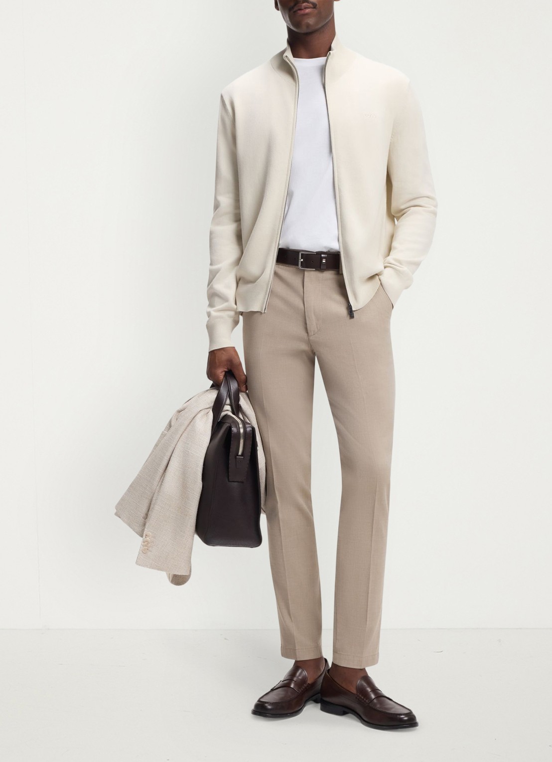 BOSS Fijngebreid vest met logo - voorkant 5 creme