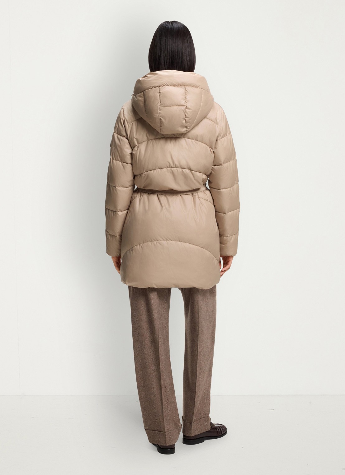 BOSS Gewatteerde parka met capuchon en afneembare riem - achterkant beige