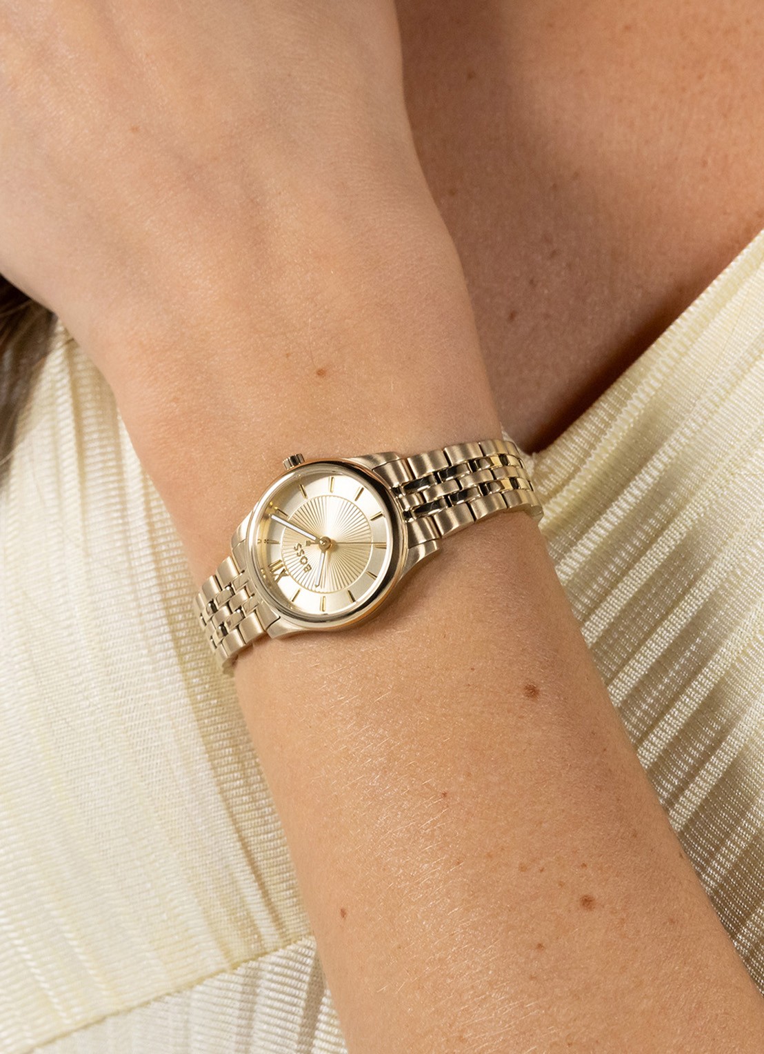 BOSS Graceful Mina horloge HB1502843 - voorkant 2 goud