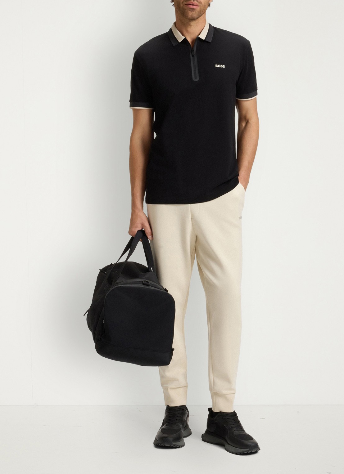 BOSS Hadiko tapered fit joggingbroek met steekzakken - voorkant 8 gebroken wit