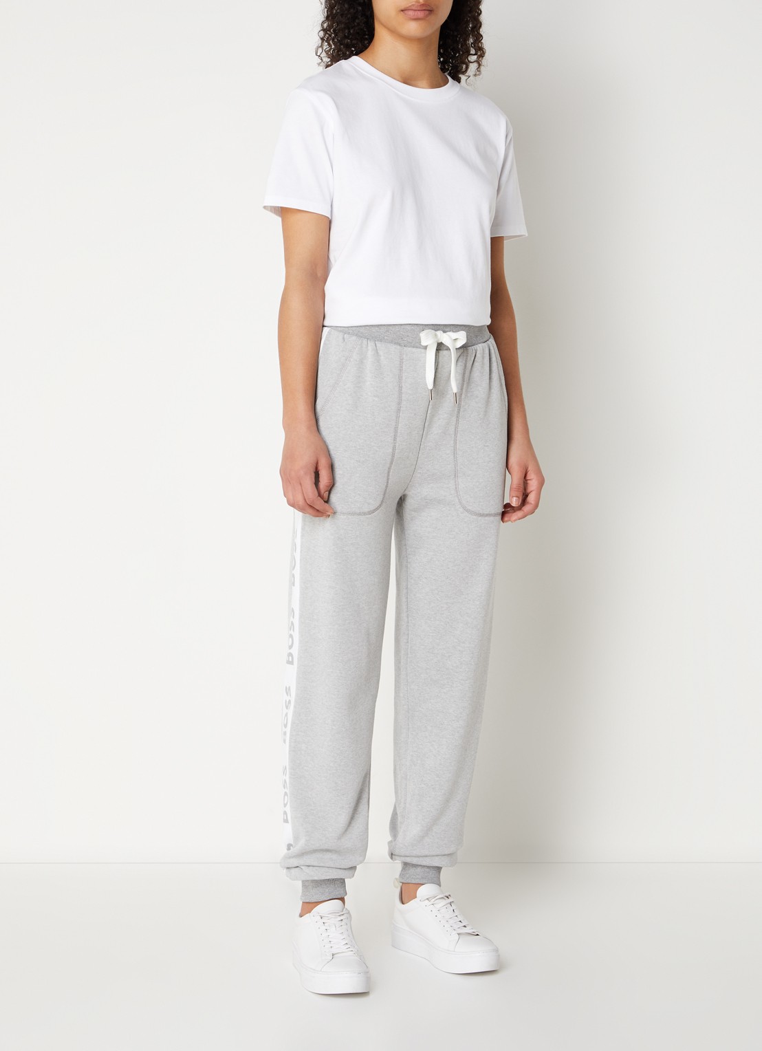 BOSS High waist tapered fit joggingbroek met logoband - voorkant 4 grijsmele