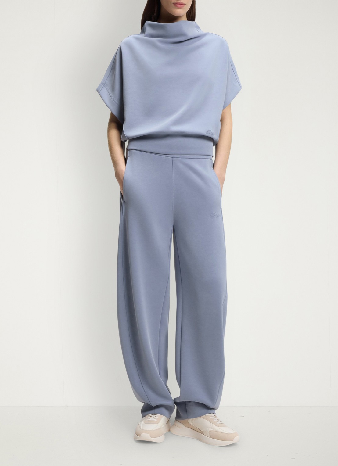 BOSS High waist wide fit joggingbroek met steekzakken - voorkant 3 bright blue-431 / blauw