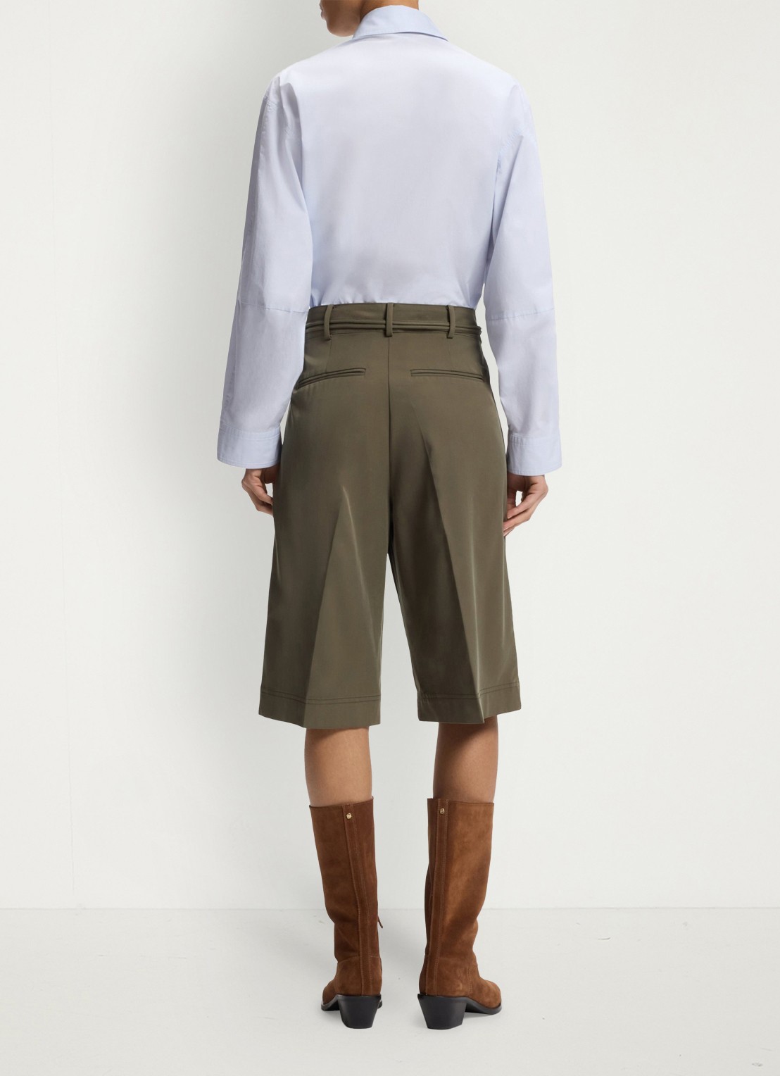 BOSS High waist wide fit korte broek met ceintuur - achterkant 6 khaki