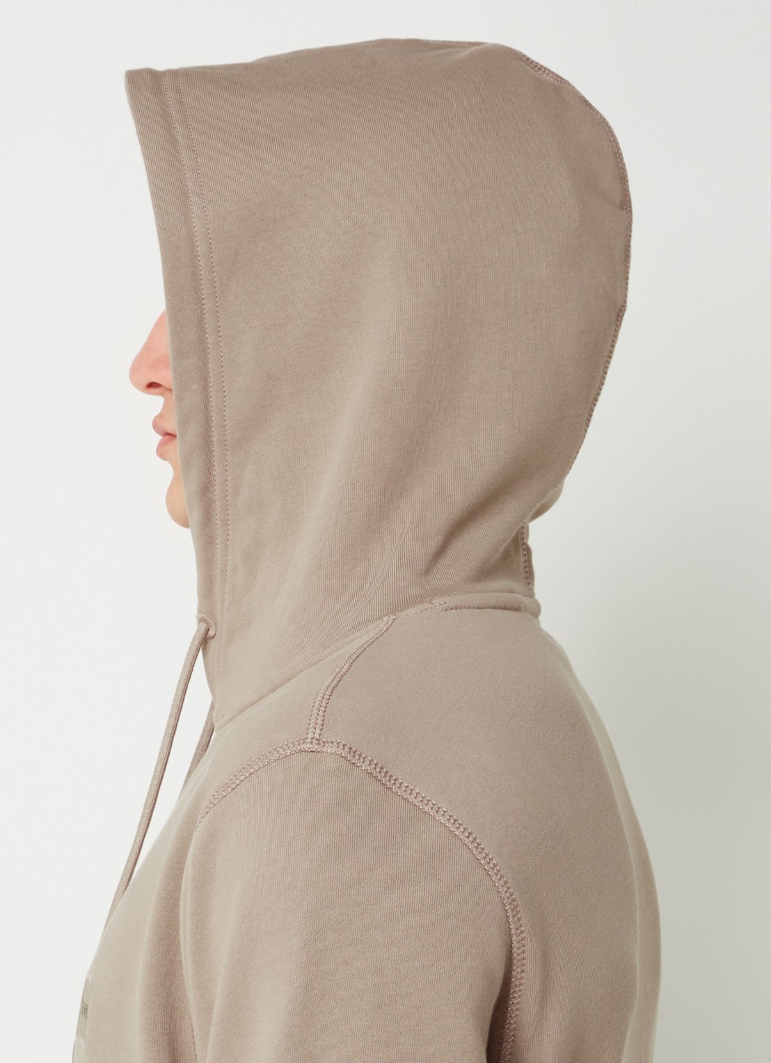 BOSS Hoodie van katoenen sweatstof met logopatch - detail 3 lichtbruin