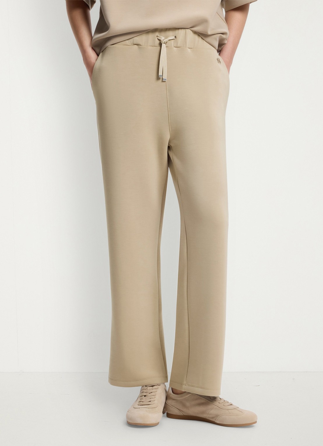 BOSS Joggingbroek met logoborduring - detail beige
