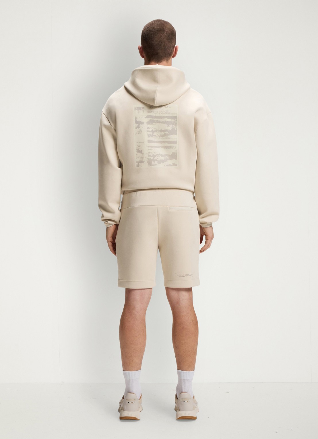 BOSS JT_Globe korte joggingbroek met print - achterkant 3 light beige-272 / beige