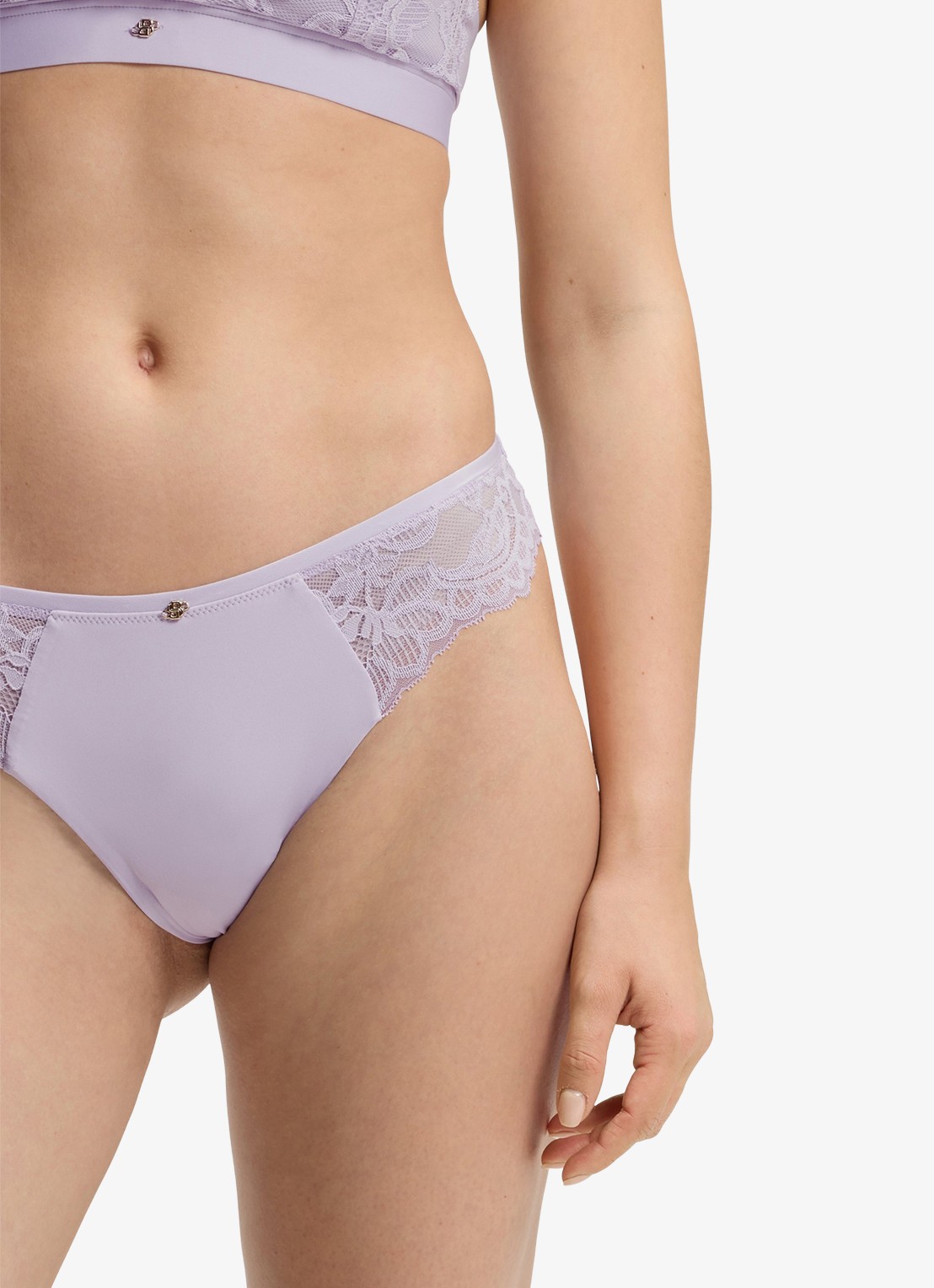 BOSS Kanten slip met mesh plooitjes en goudkleurig bedeltje - detail 3 open purple-553 / paars