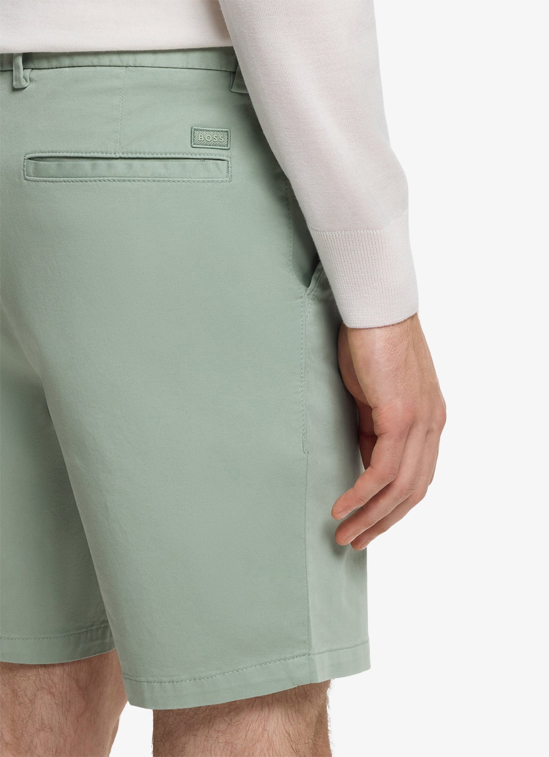 BOSS Korte broek met steekzakken - detail 3 open green-373