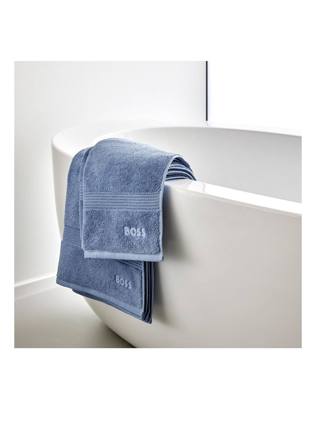 BOSS LOFT badlaken  - 700 gr/m2 - 70 x 140 cm - detail 3 lichtblauw
