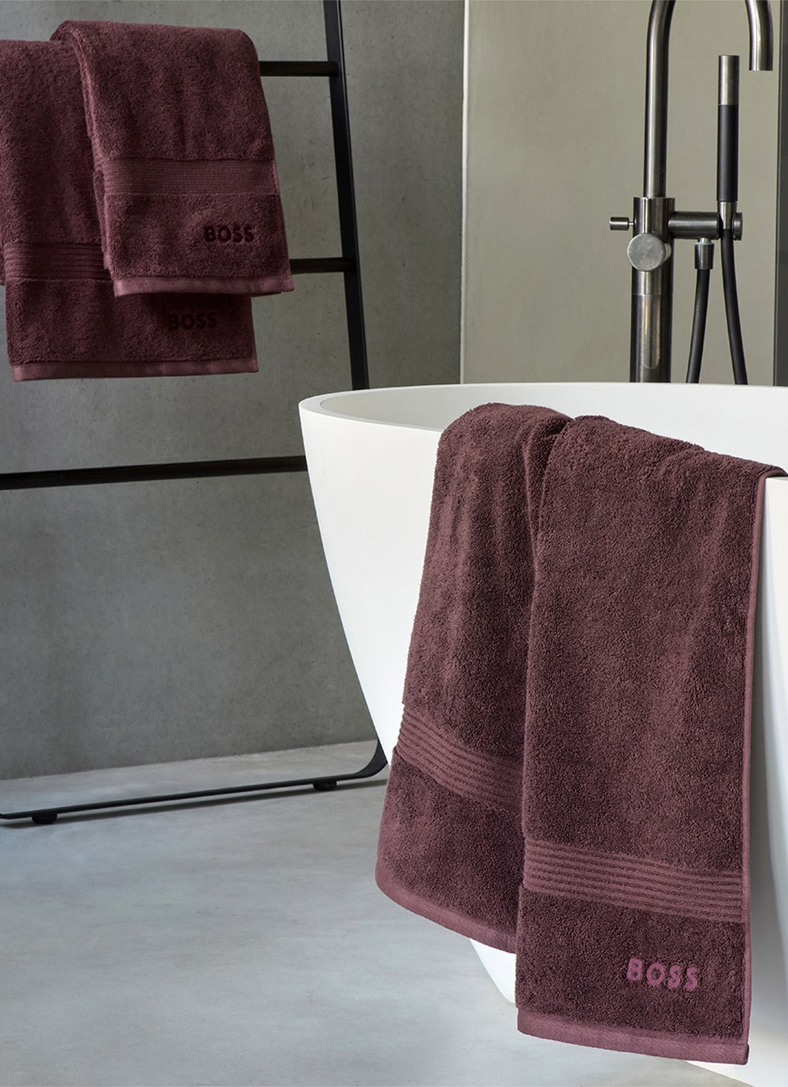 BOSS LOFT badlaken  - 700 gr/m2 - 70 x 140 cm - detail 4 donkerbruin