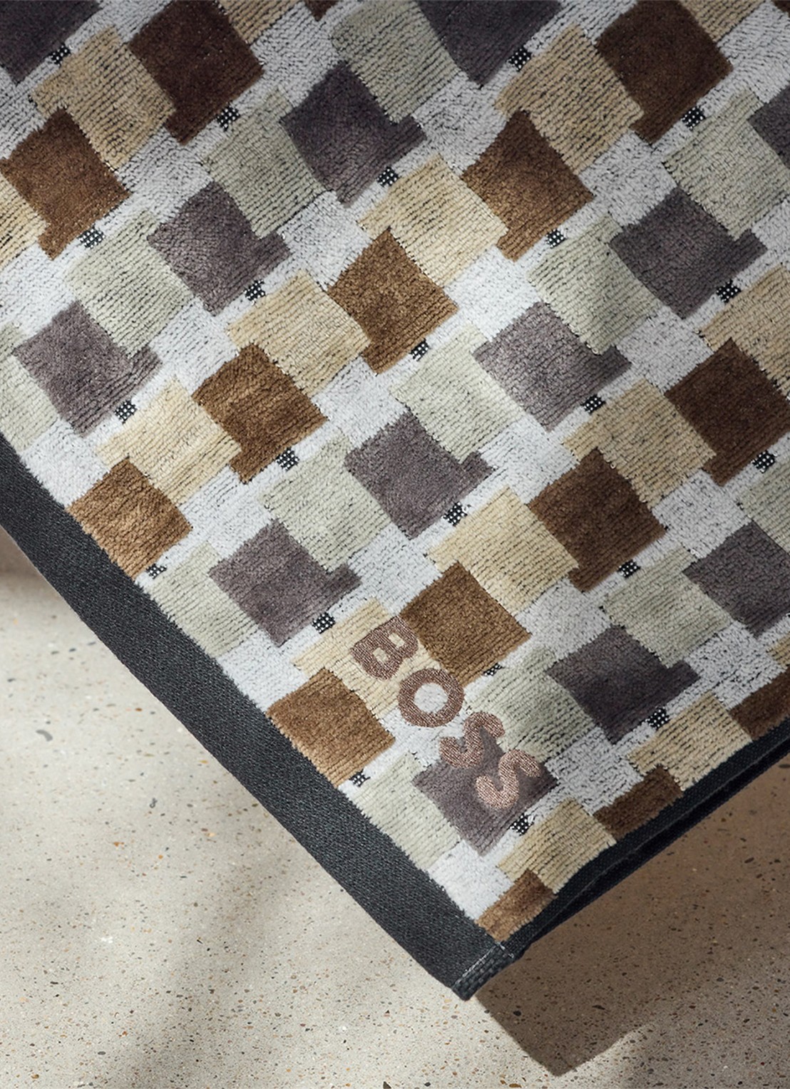 BOSS Lucio badhanddoek - 55 x 100 cm - detail 4 beige