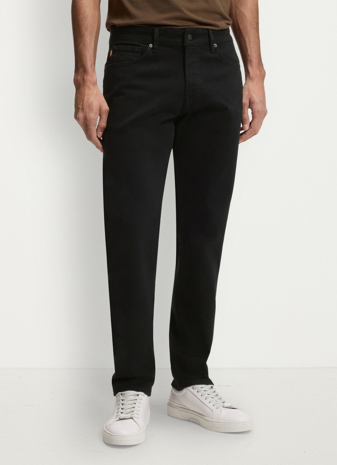 BOSS Maine straight fit jeans met gekleurde wassing  - detail 3 zwart