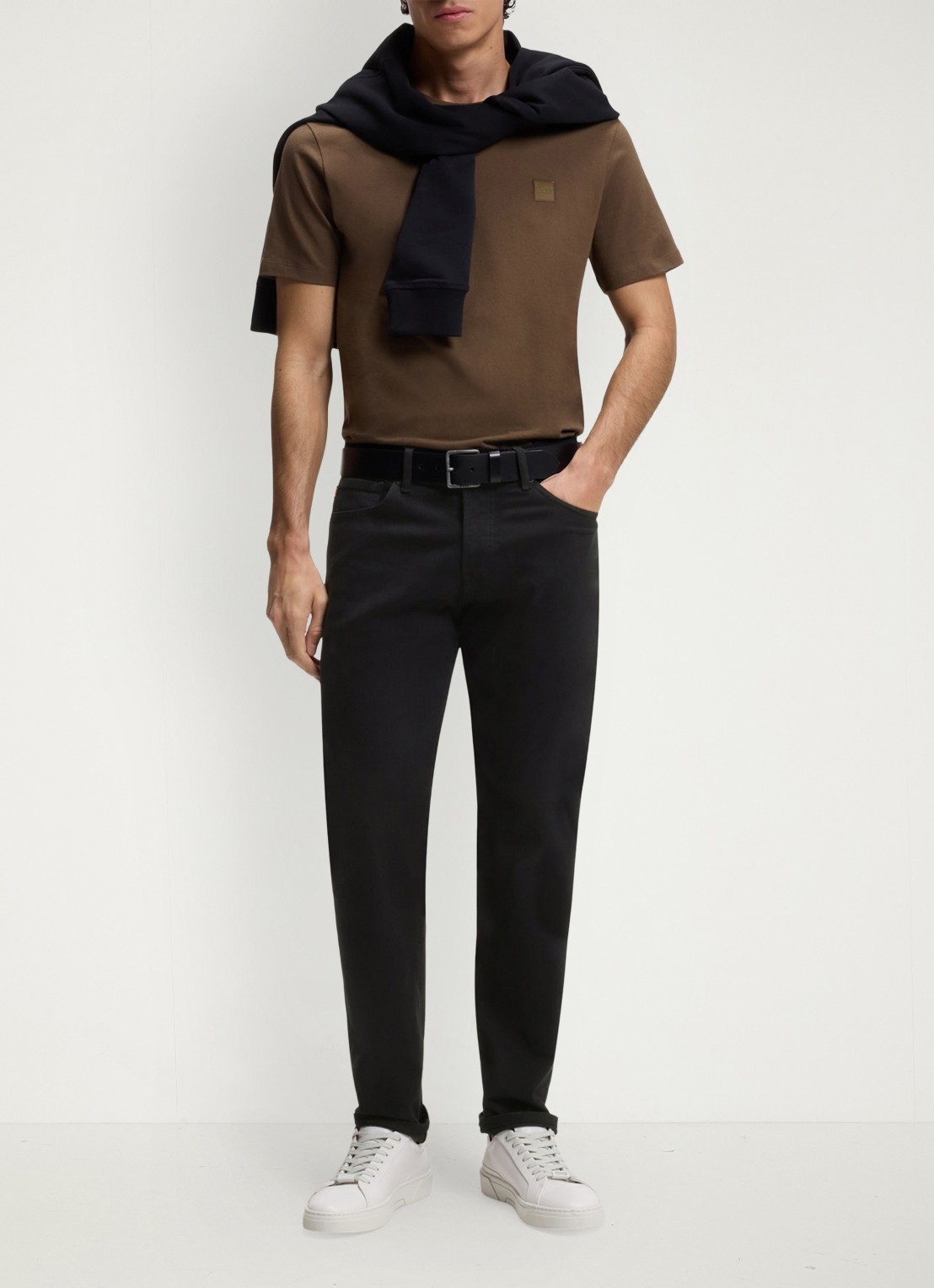 BOSS Maine straight fit jeans met gekleurde wassing  - voorkant 2 zwart