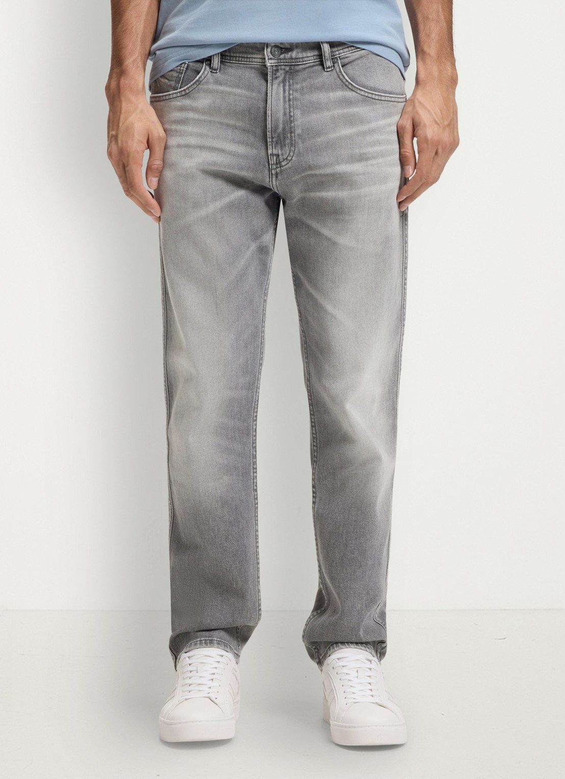 BOSS Maine straight fit jeans met gekleurde wassing - detail grijs