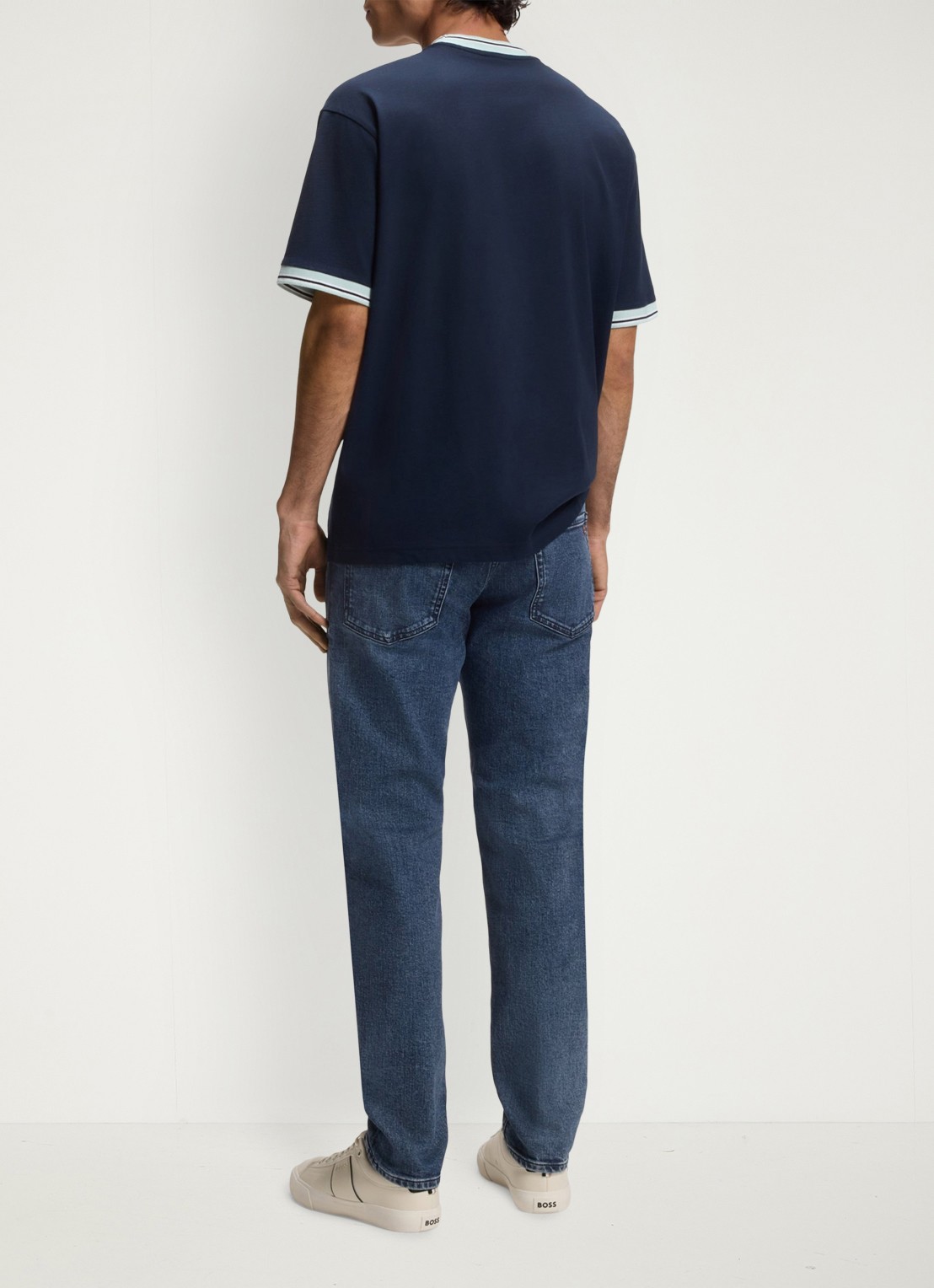 BOSS Maine straight fit jeans met medium wassing - achterkant 6 indigo