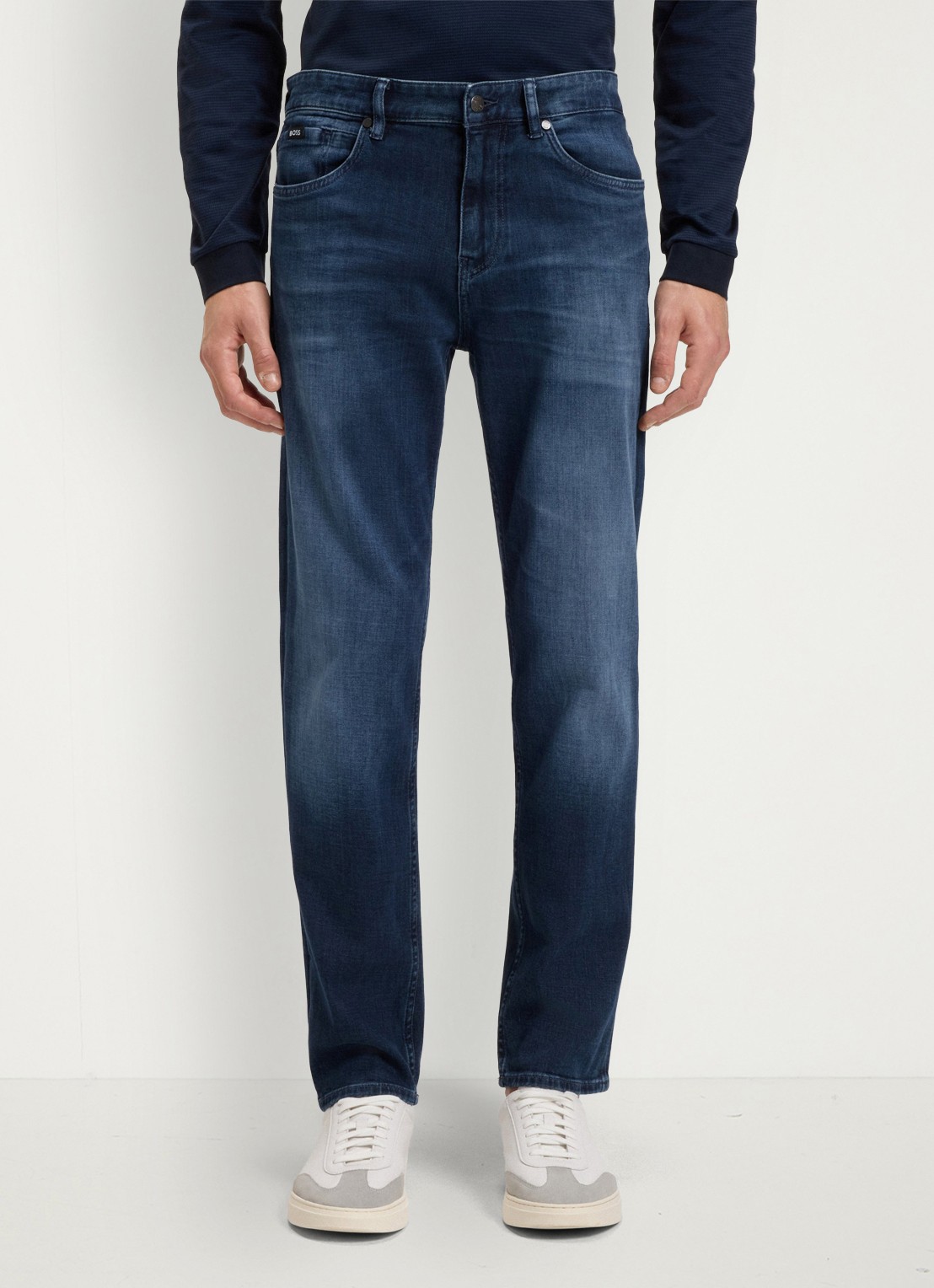 BOSS Maine straight leg jeans met donkere wassing - detail 4 indigo