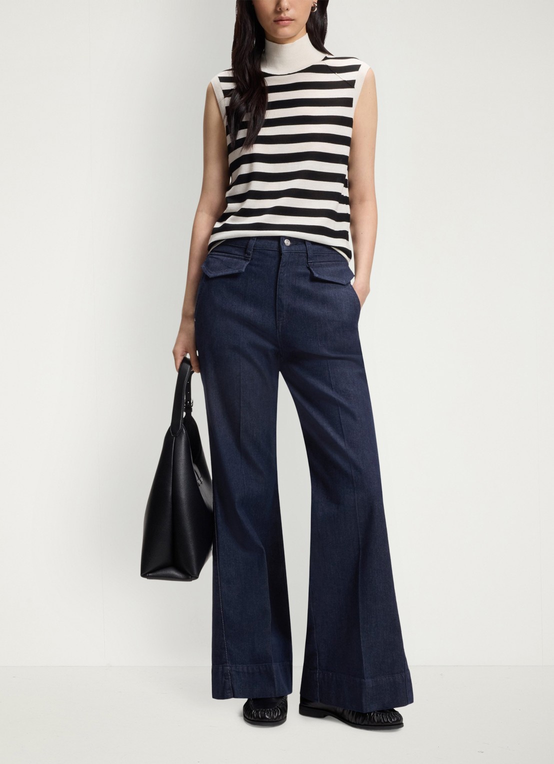 BOSS Mid waist flared jeans met stretch - voorkant 2 indigo