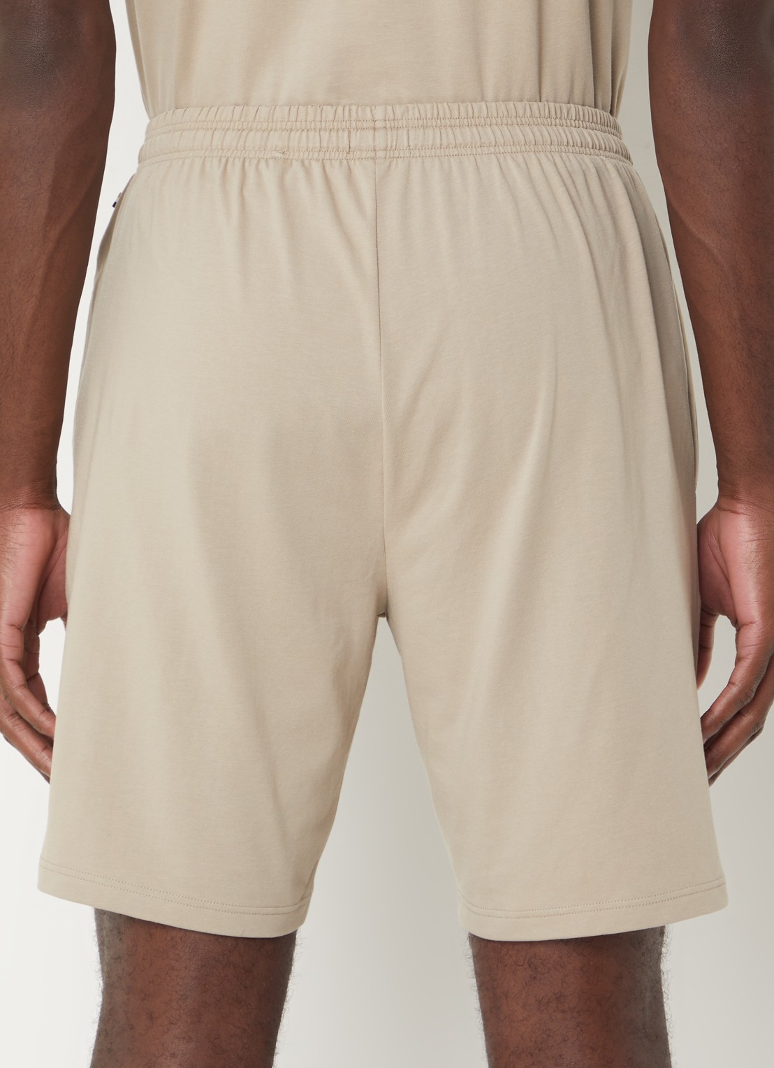 BOSS Mix&Match loose fit korte broek van sweatstof met steekzakken - achterkant 3 dark beige-255 / beige