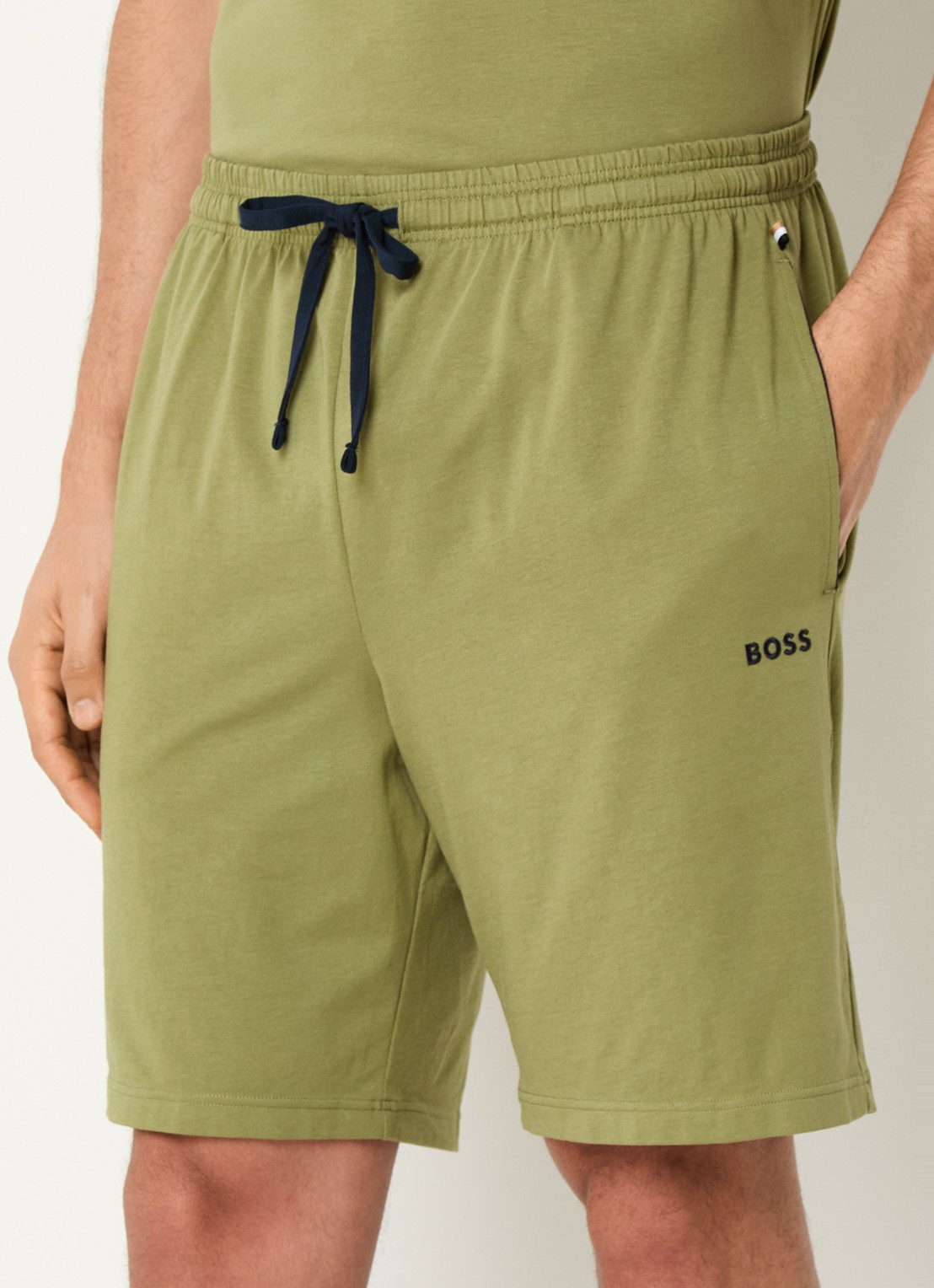 BOSS Mix&Match loose fit korte broek van sweatstof met steekzakken - detail 4 medium green-311 / groen
