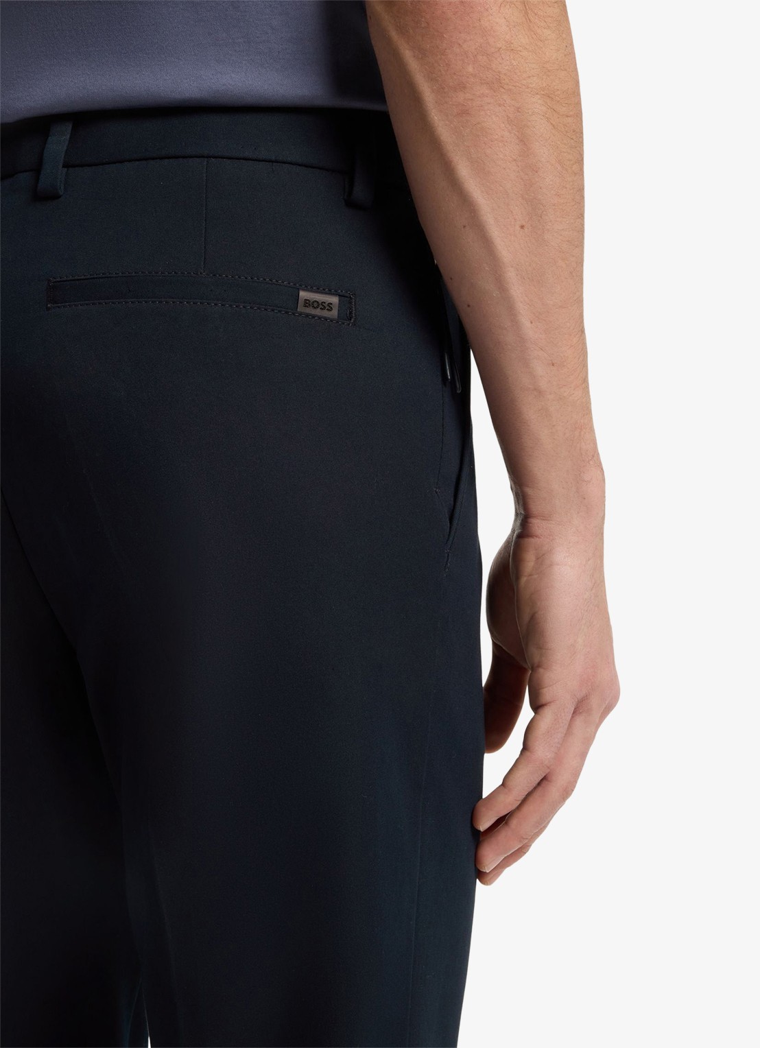 BOSS Modern fit pantalon met steekzakken  - detail 5 dark blue-404 / blauw