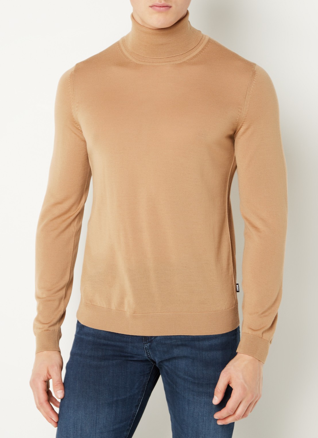 BOSS Musso-P fijngebreide coltrui van scheerwol  - detail 4 beige