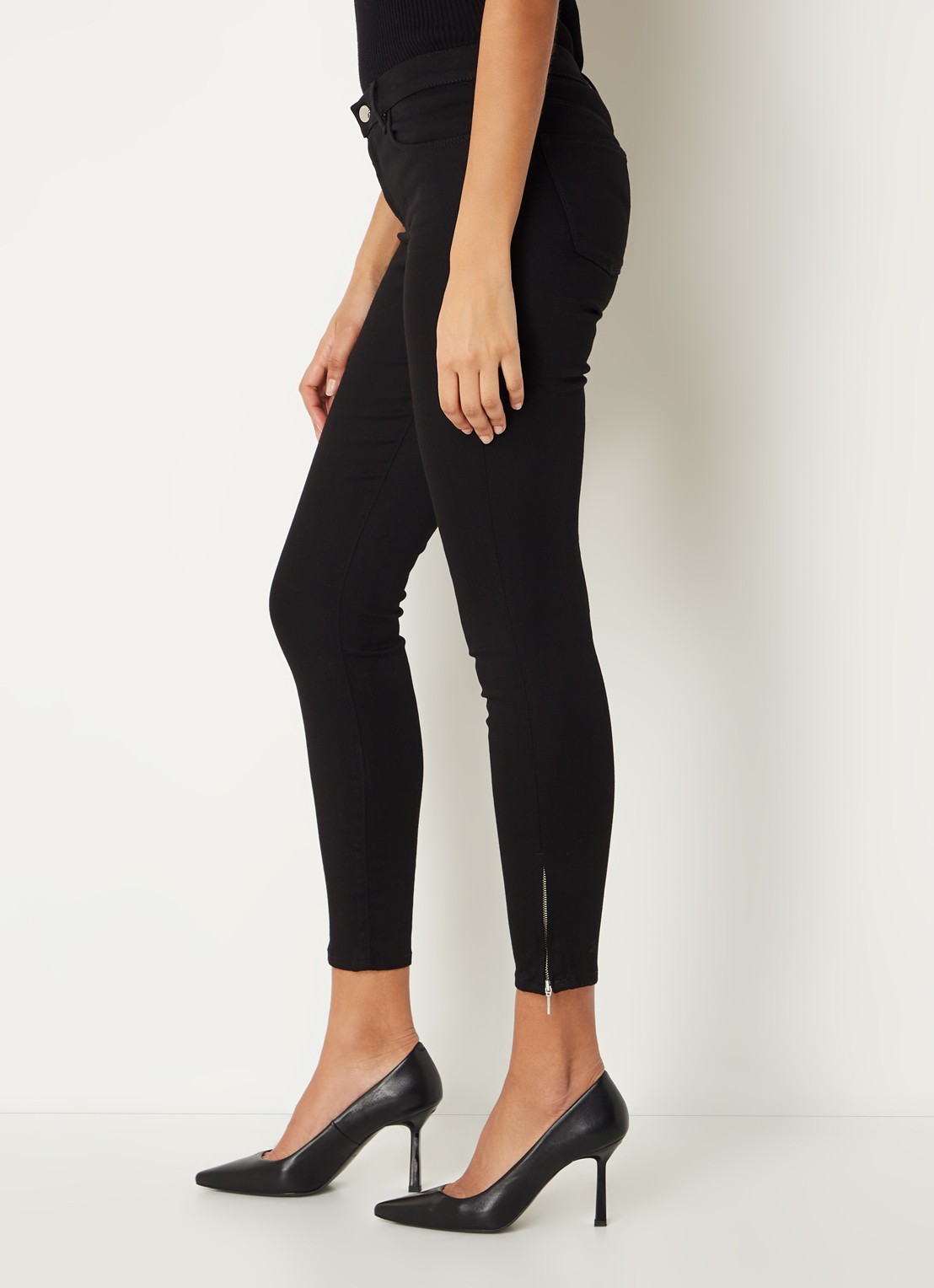 BOSS Nafice low waist cropped skinny jeans met gekleurde wassing - detail 4 zwart