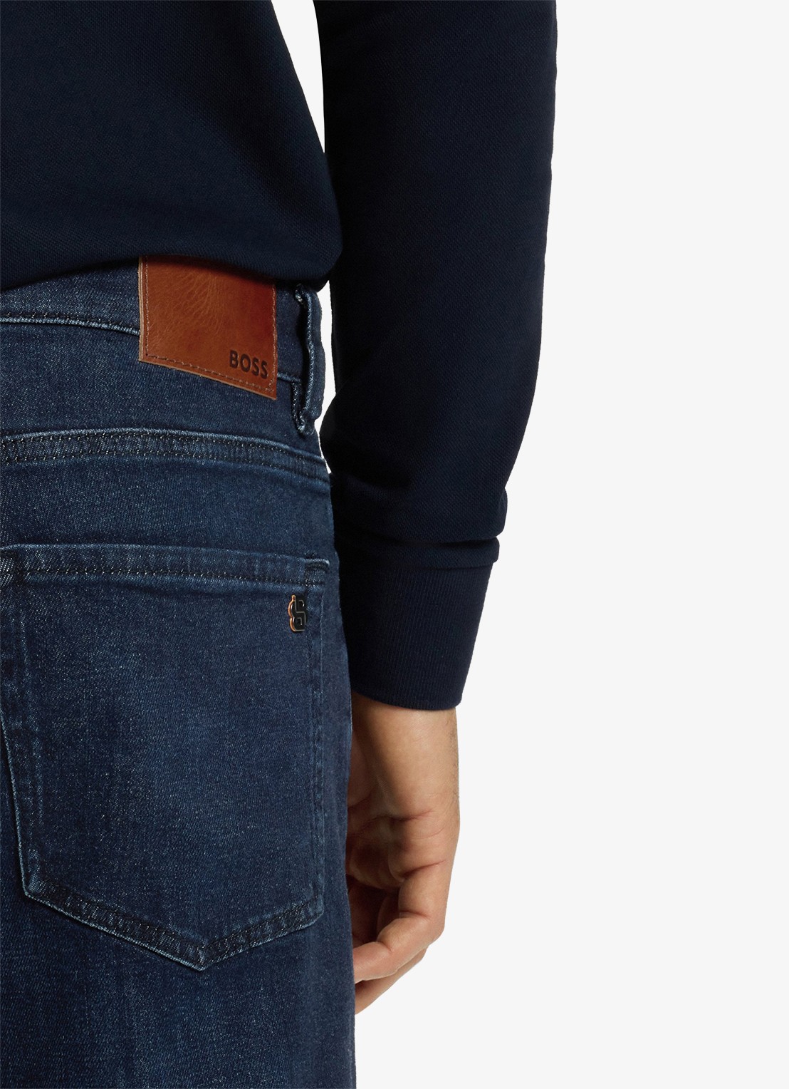 BOSS Onyx tapered jeans met donkere wassing - detail 4 indigo