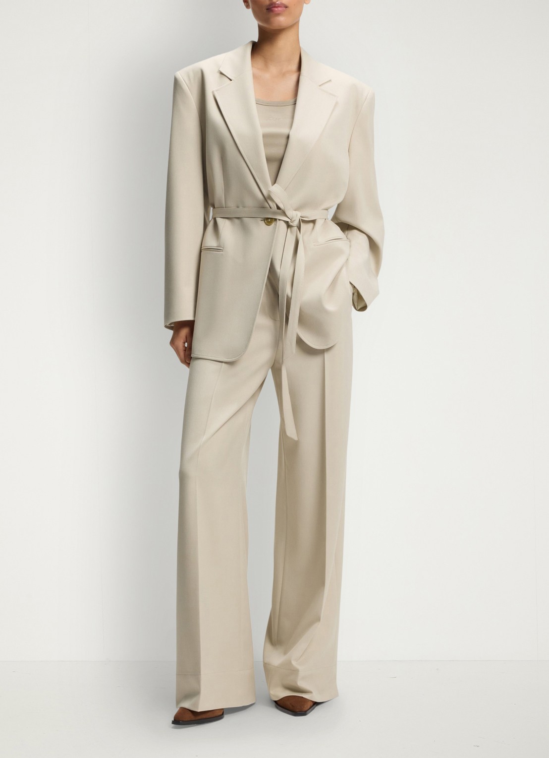 BOSS Oversized-fit blazer met riem - voorkant 2 beige