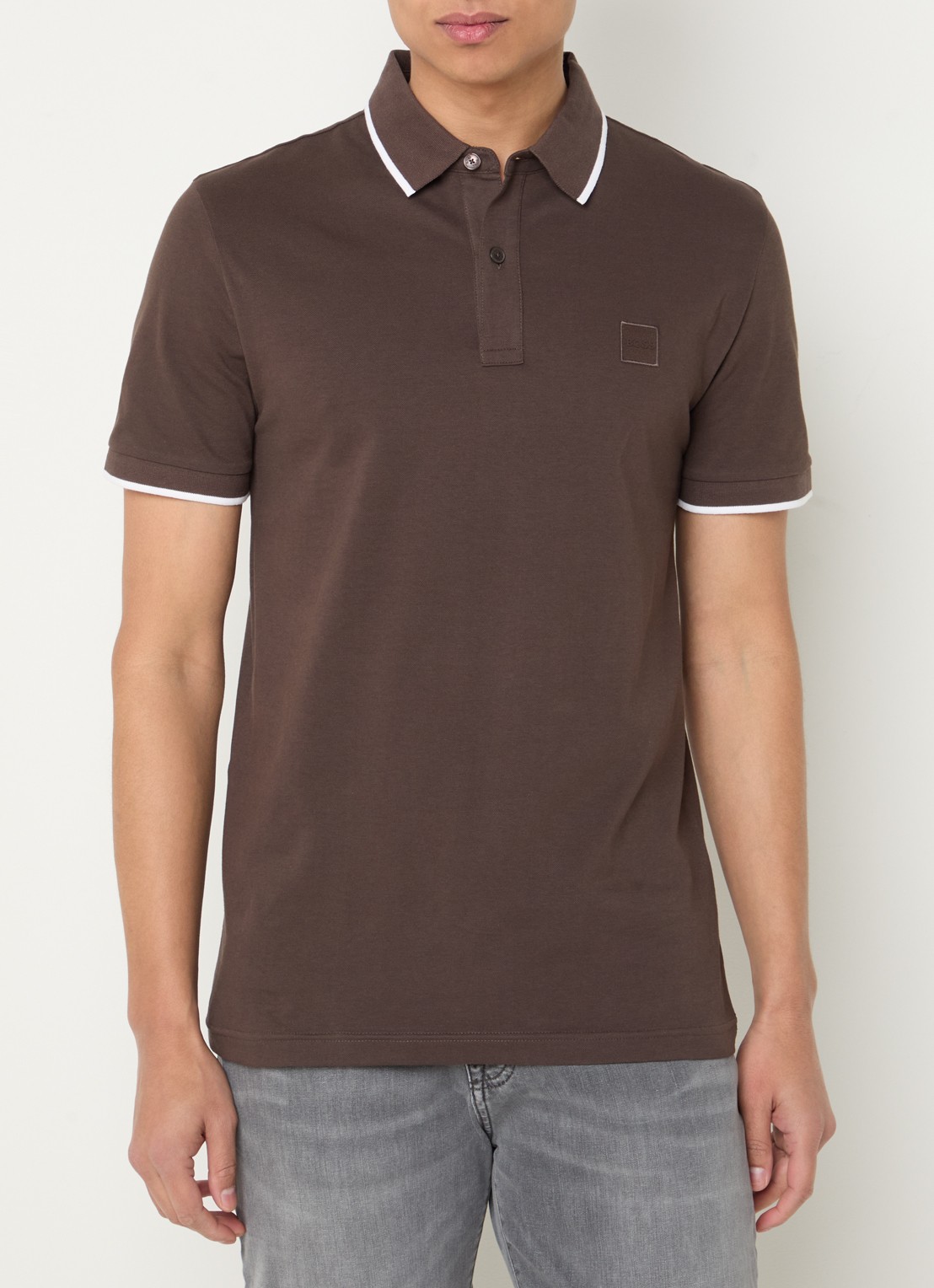 BOSS Passertip slim fit polo van piqué katoen met logo - detail 4 bruin